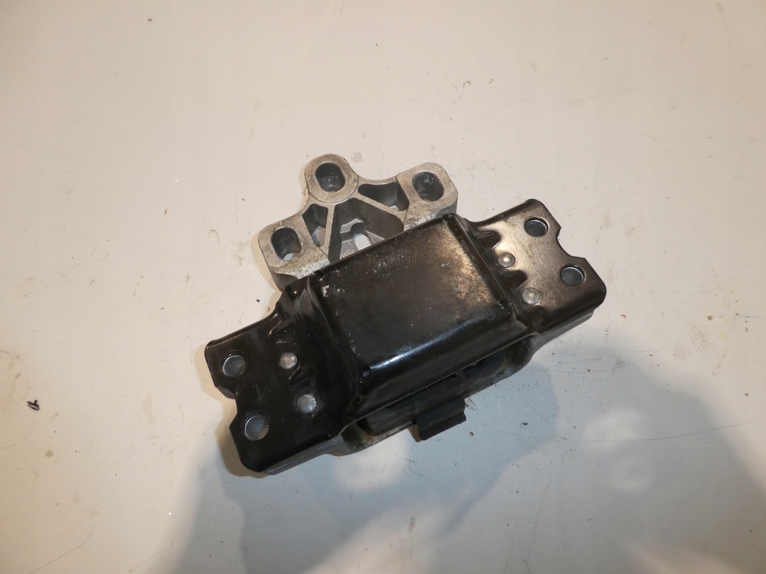 holder gearbox mounting 3C0199555R AUDI VW SEAT