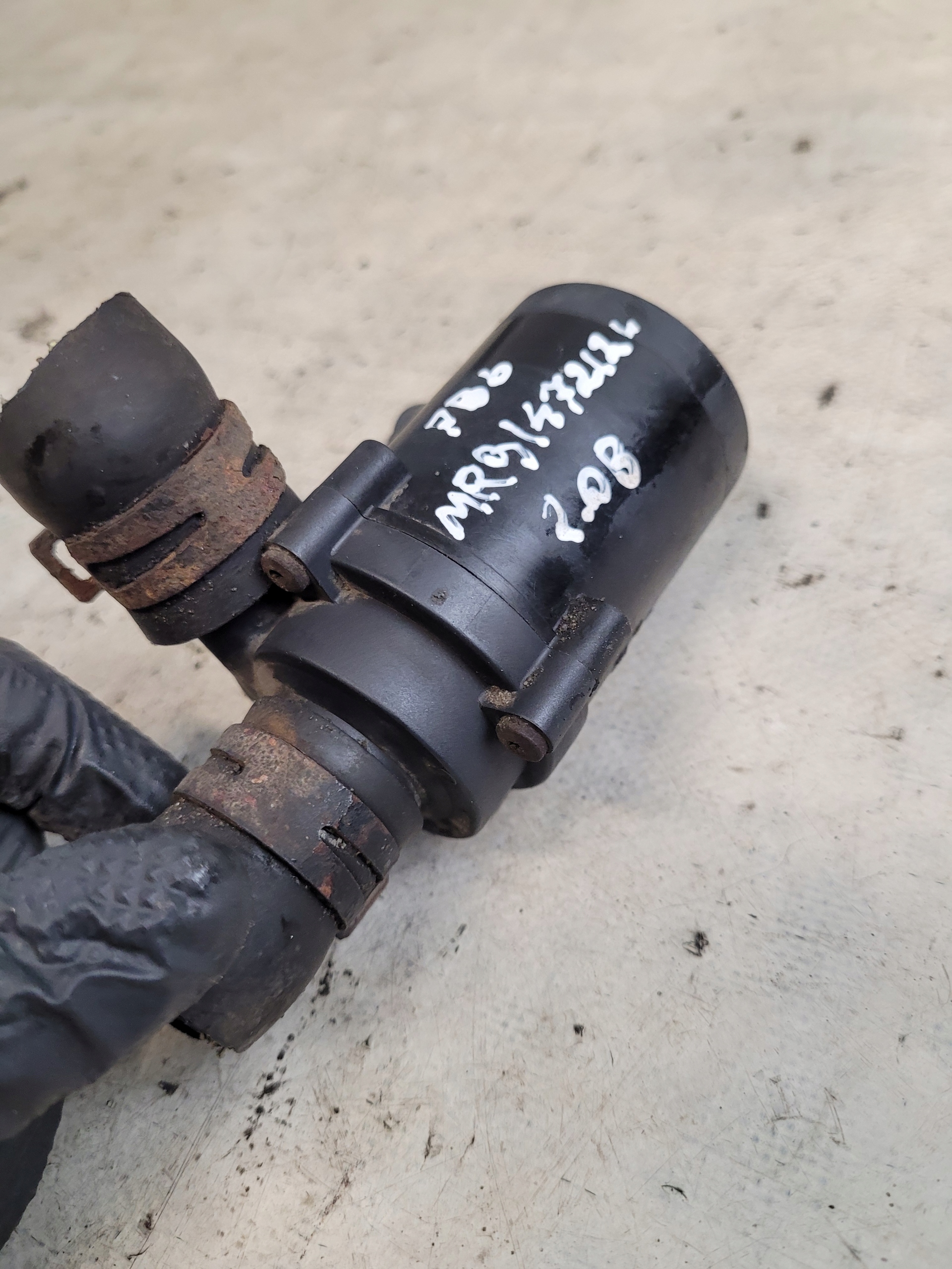 zusätzliche Wasserpumpe 1K0965561D PASSAT B6 2.0TSI