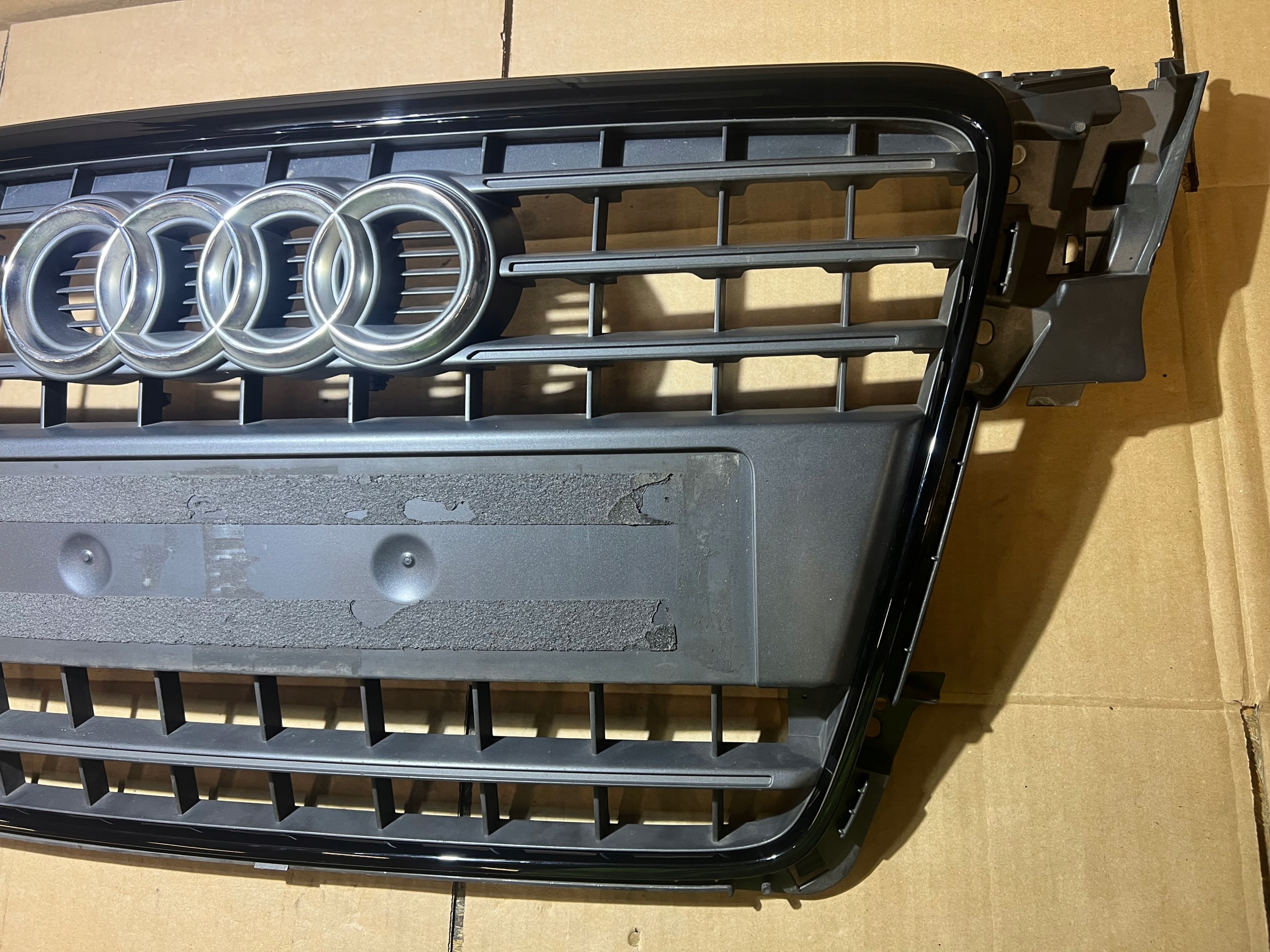 AUDI A4 B8 front grill grille radiator front 8K0853651