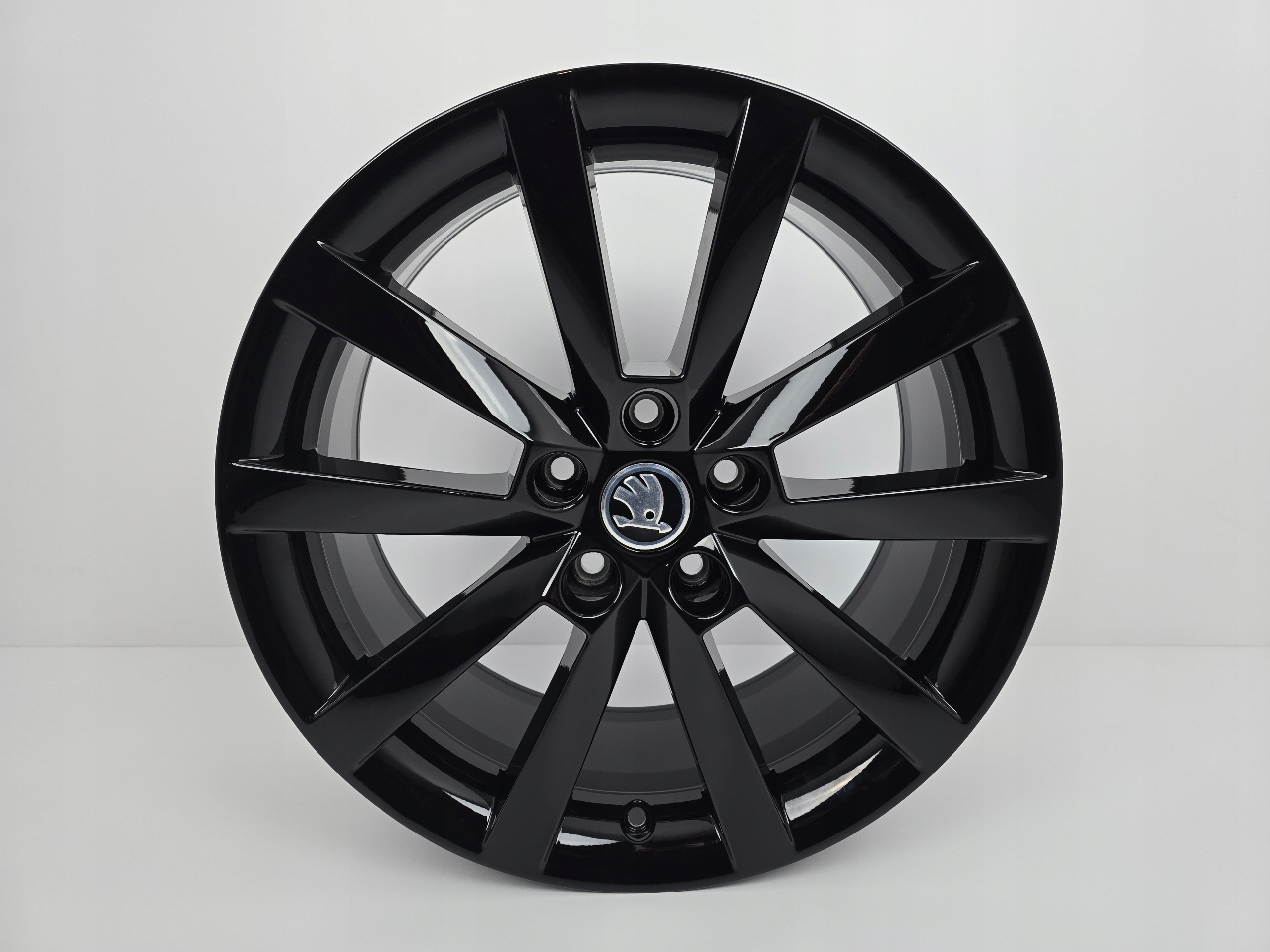 Oryginalne Felgi Skoda 18" Enyaq Superb Octavia Karoq Kodiaq