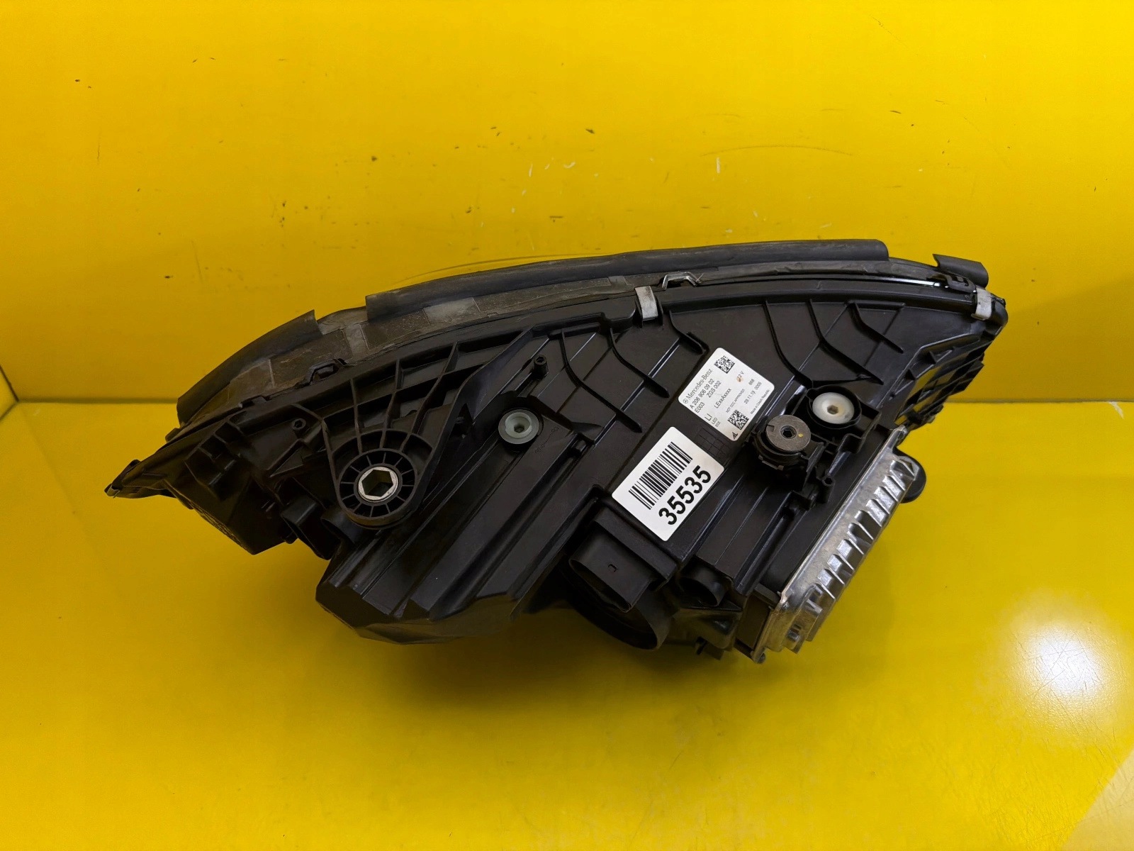 light left Mercedes C-Klasa W206 Digital Light A2069060902