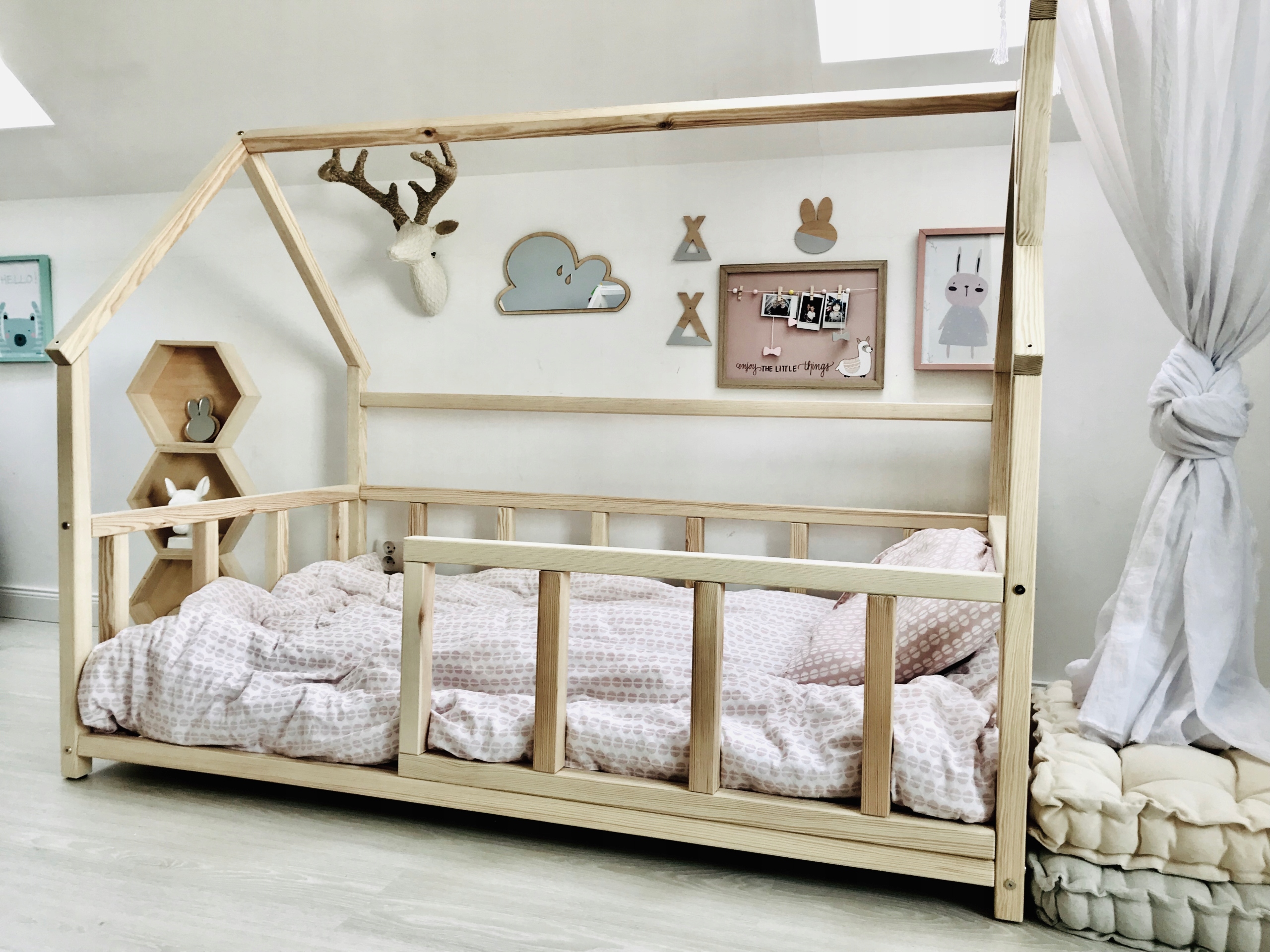 Łózko Domek z barierkami 90x190 Woodenheaven Marka inna