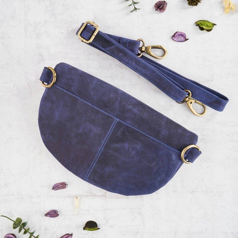 SASZETKA NERKA SKÓRZANA NA PAS GRANATOWA PAOLO PERUZZI T-36-DB Typ nerka