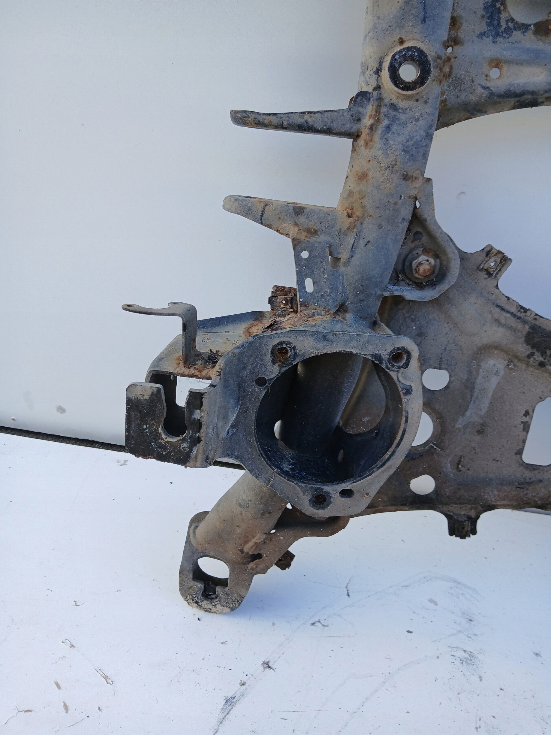axle beam front BMW X3 F25 X DRIVE N47D20C