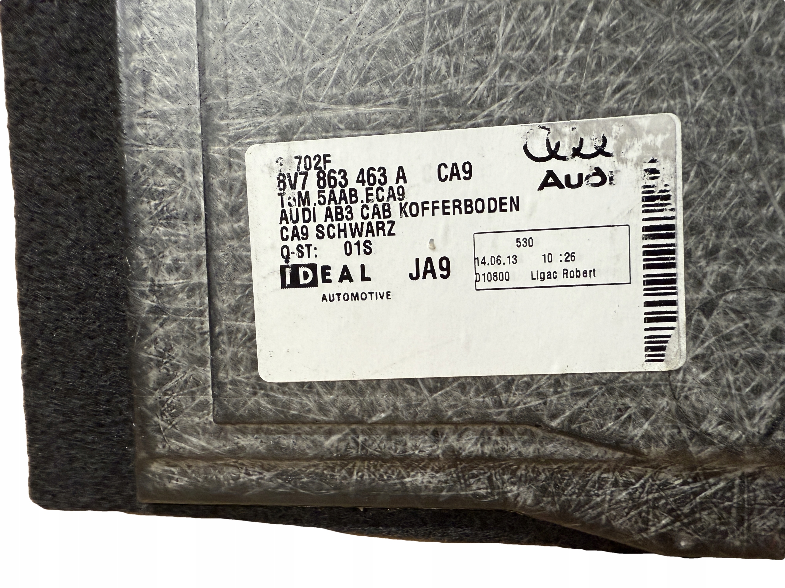 AUDI A3 8V CABRIO floor boot 8V7863463A