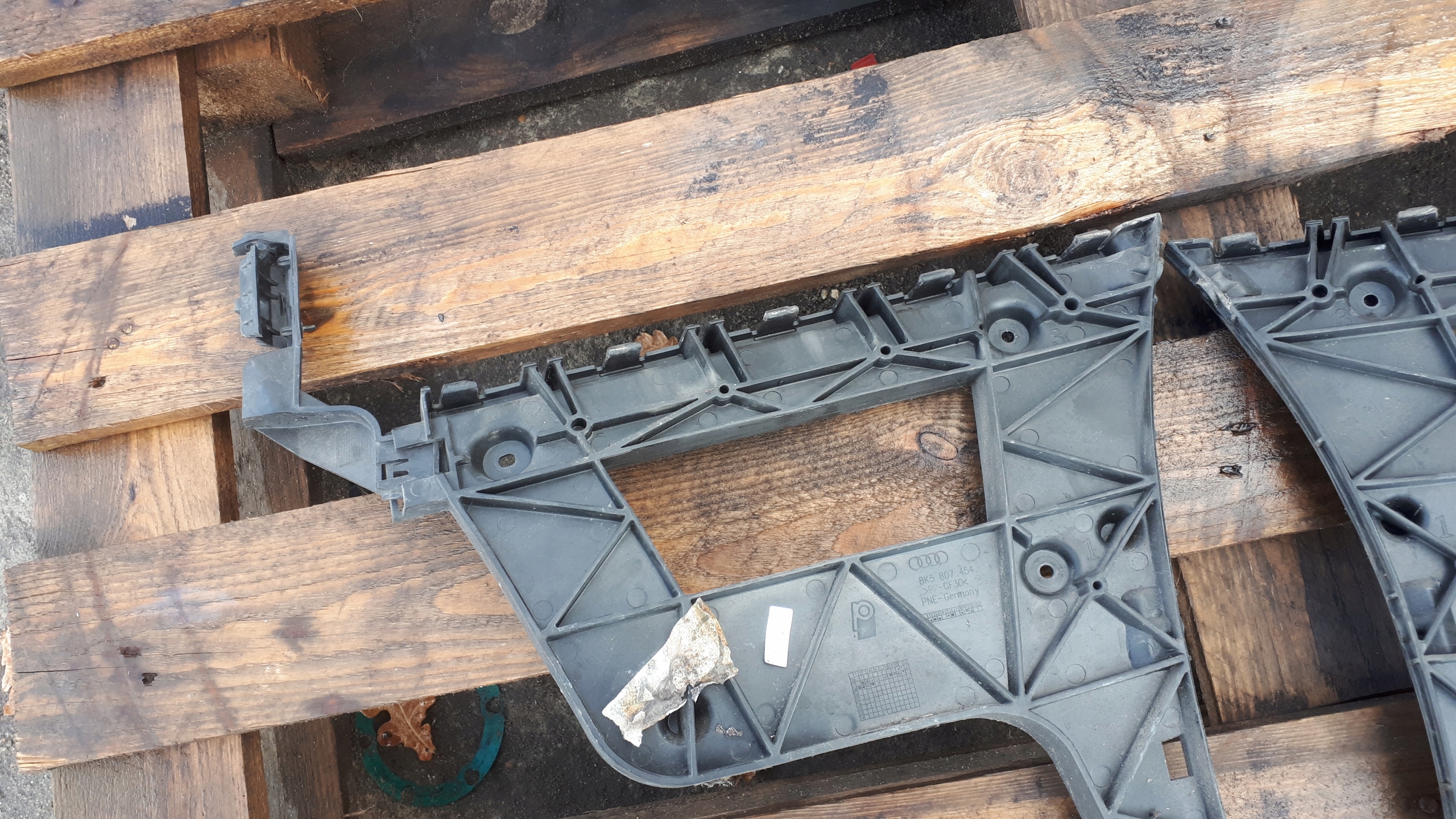 A4 B8 S4 bumper bracket right left rear part rear sedan