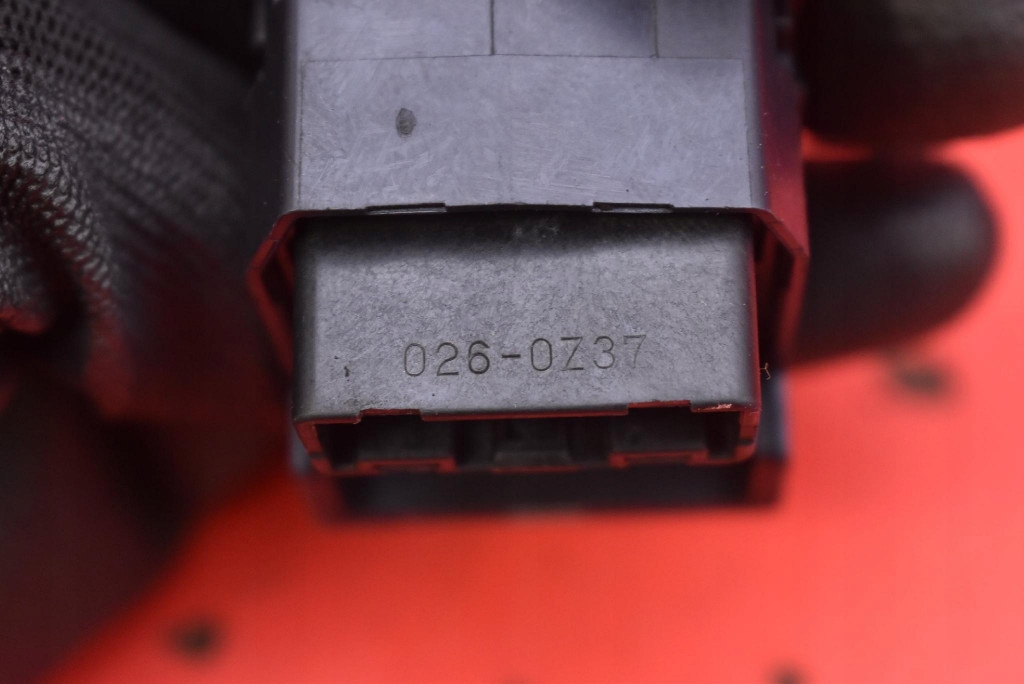 PANEL Regulations- der Spiegel 183640 TOYOTA AURIS 2 II 12-15