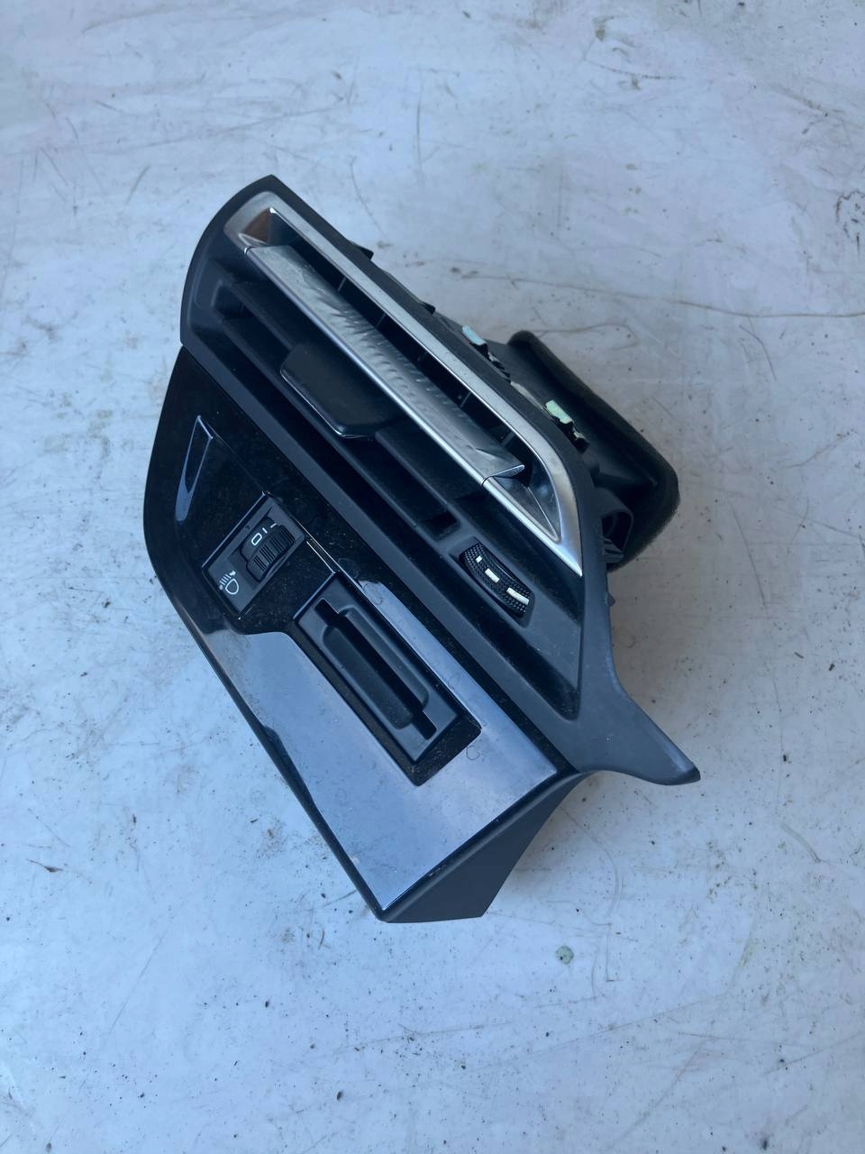 grid air conditioning devices left CITROEN C4 PICASSO II EUROPA CHROM #29