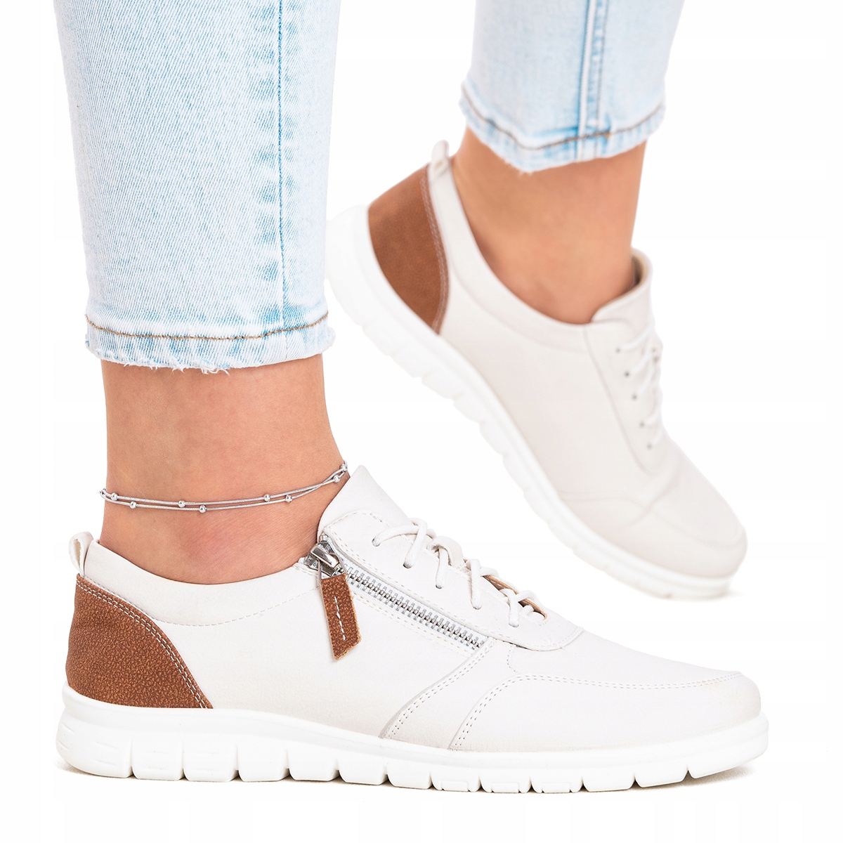 Buty sportowe w.SKÓRA lekkie półbuty Białe modne Suwak Wojtyłko 39