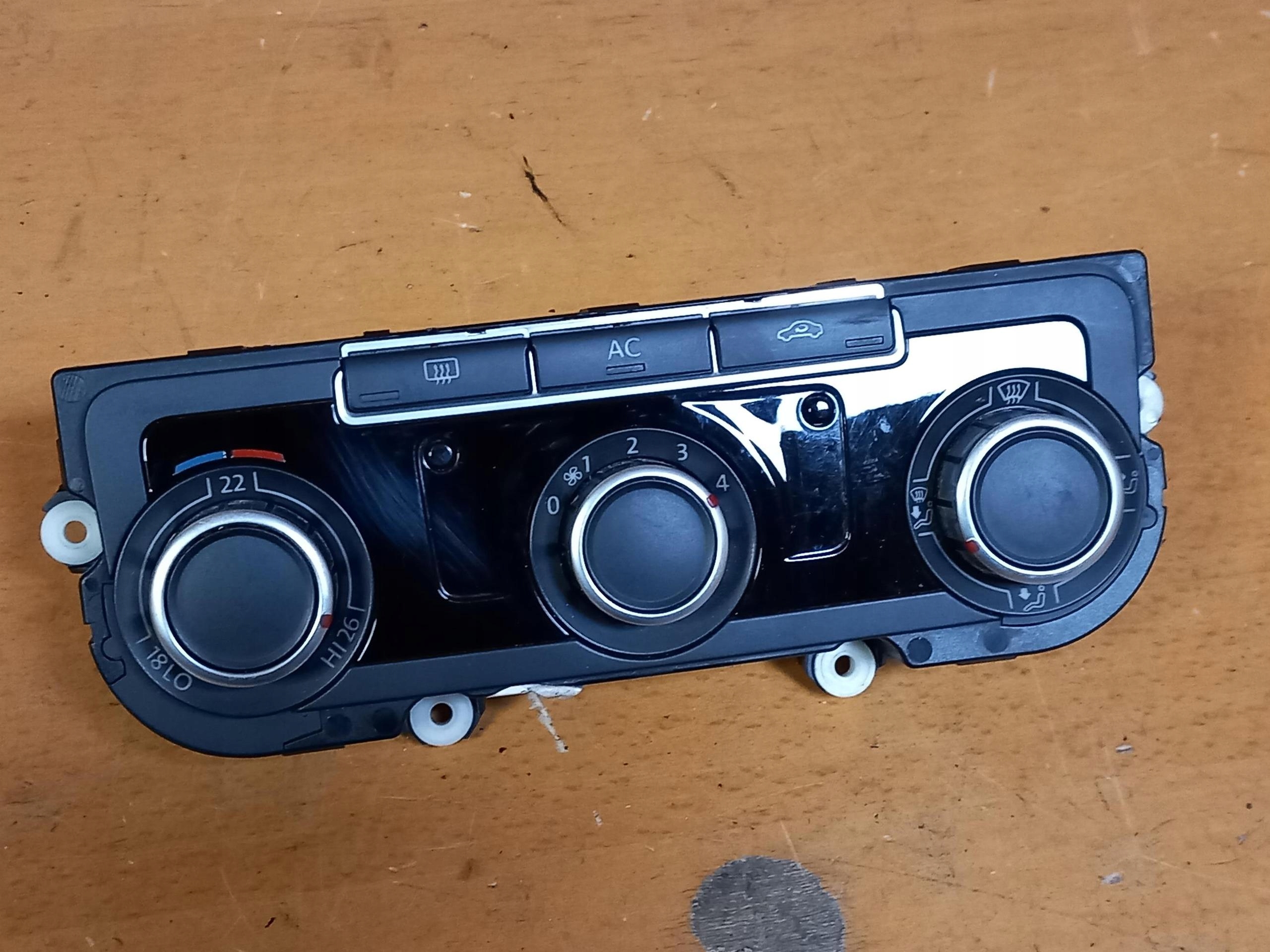 Unite commande clima VOLKSWAGEN GOLF VI 5HB009751 08-12