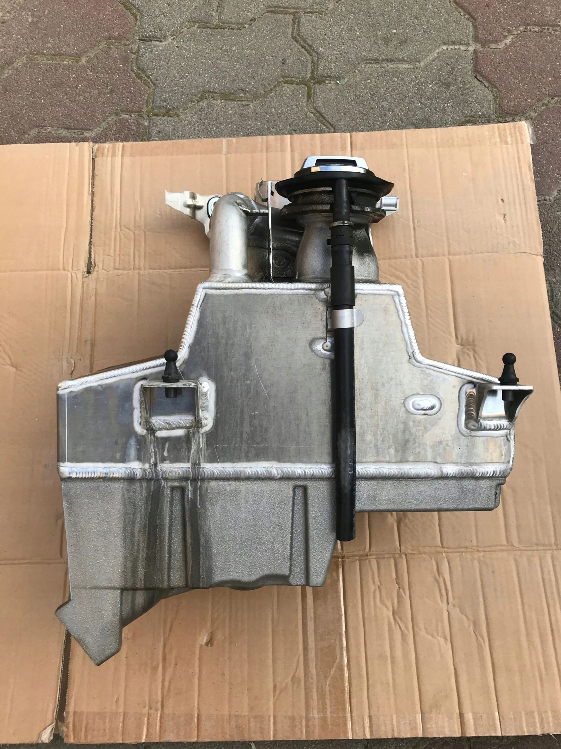 AUDI R8 5.2 V10 PLUS ölwanne oil Behälter 4S0115373F