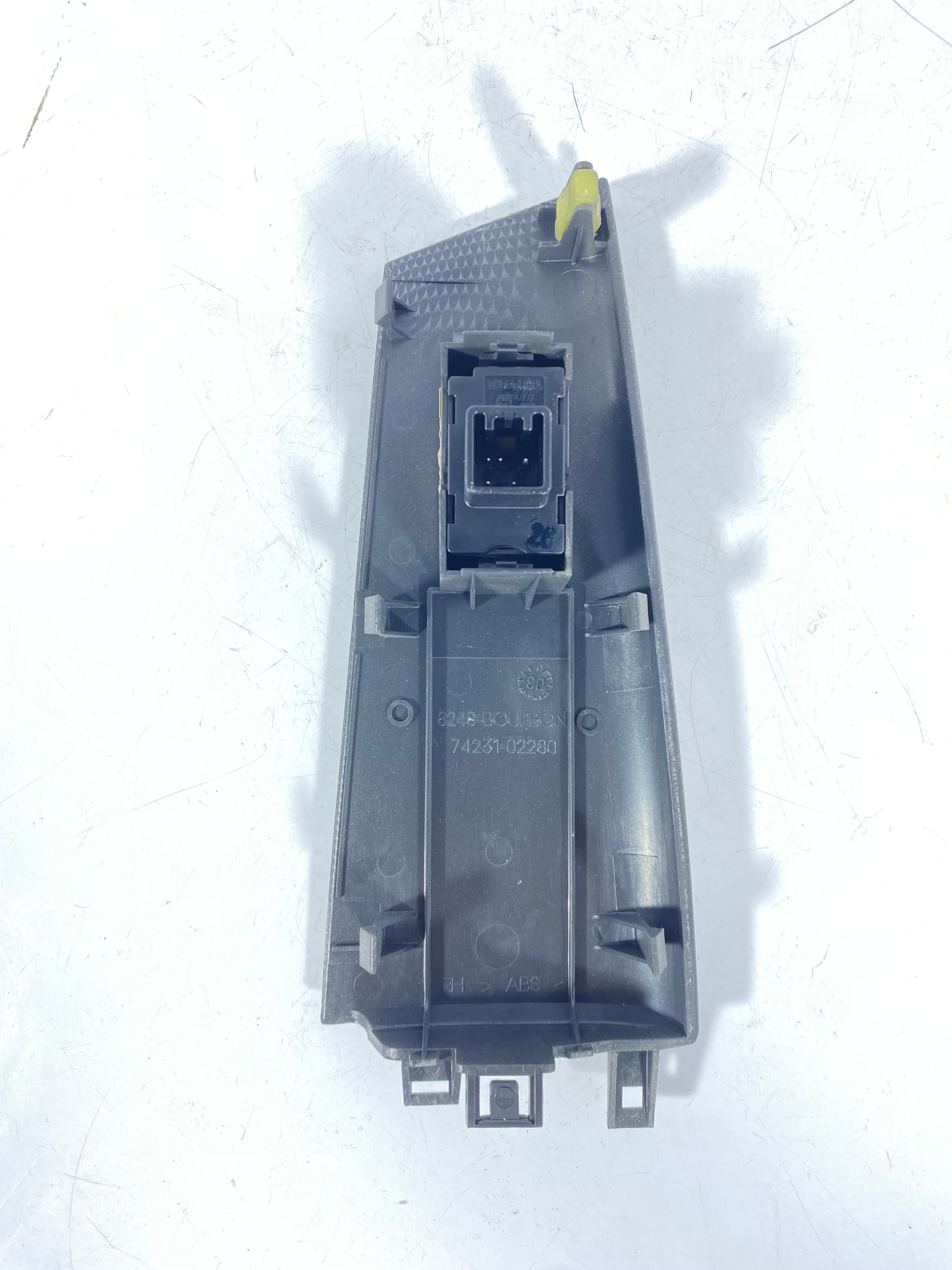 Toyota Corolla E12 02-07 switch switch windows of the passenger 84801-02341-B0