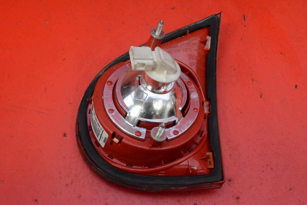 light left rear part rear 1K6945093G VW GOLF 5 V 5D HB 03-09