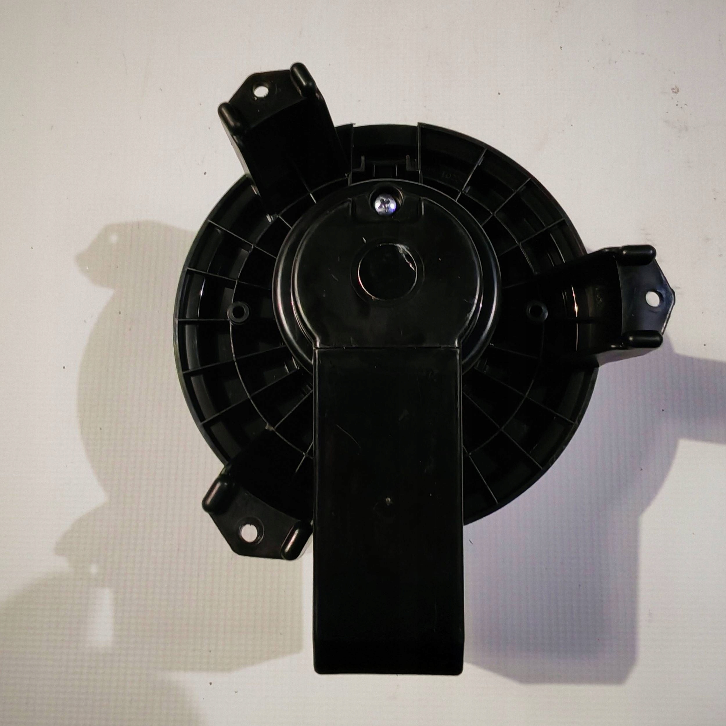 ventilátor tOPENÍ topení Ford Mustang 2010-2014