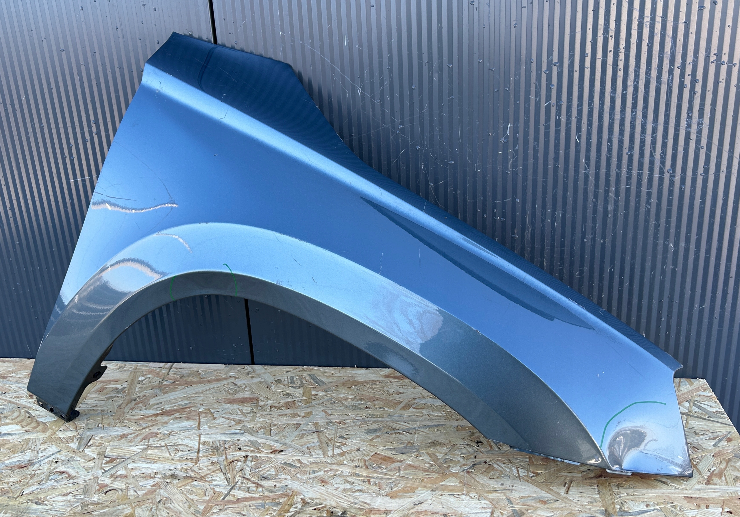 fender right front front SKODA KAROQ 17
