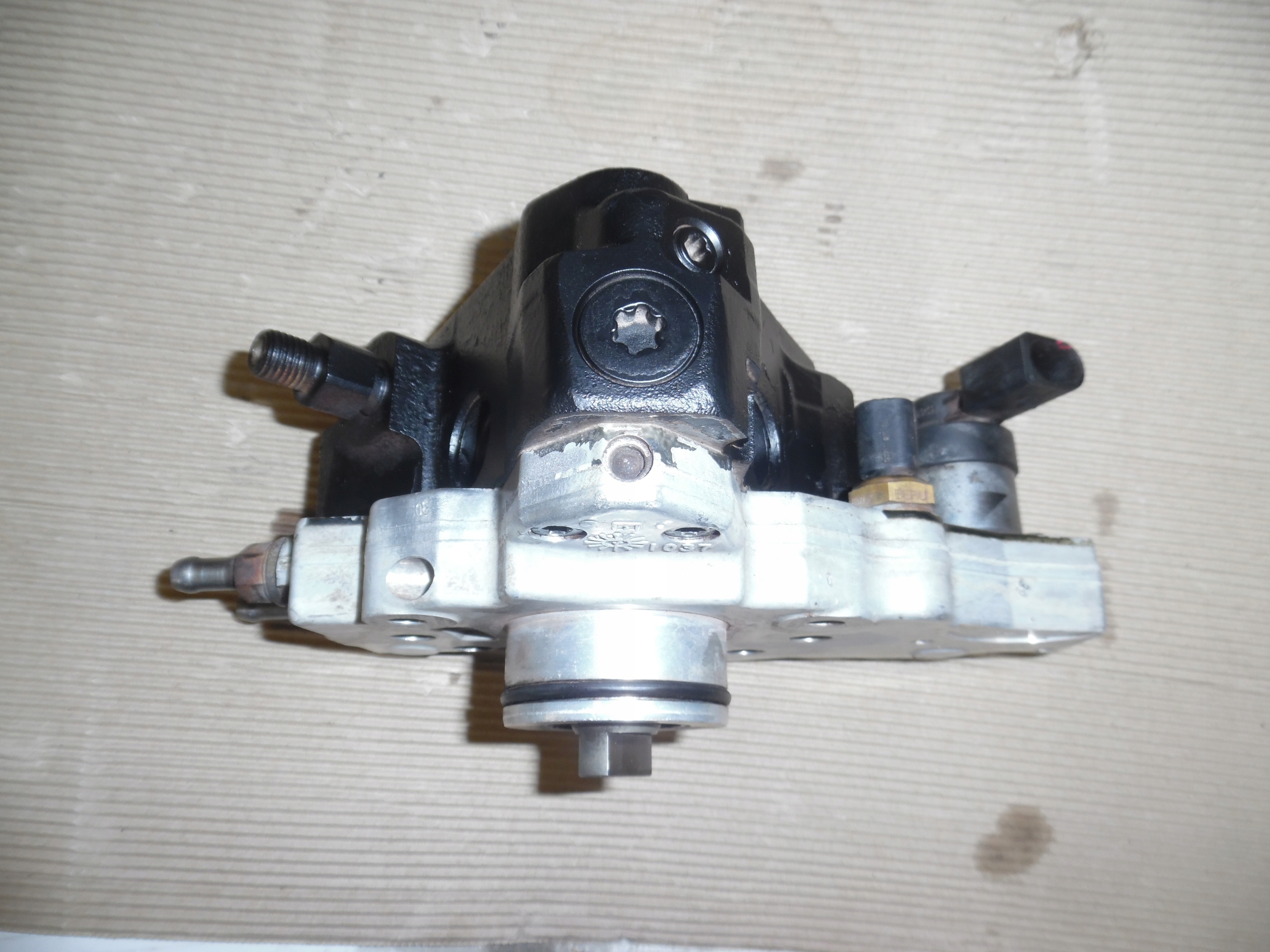 SPRINTER 906 2,2 646 Pompe d’injection 6460700401