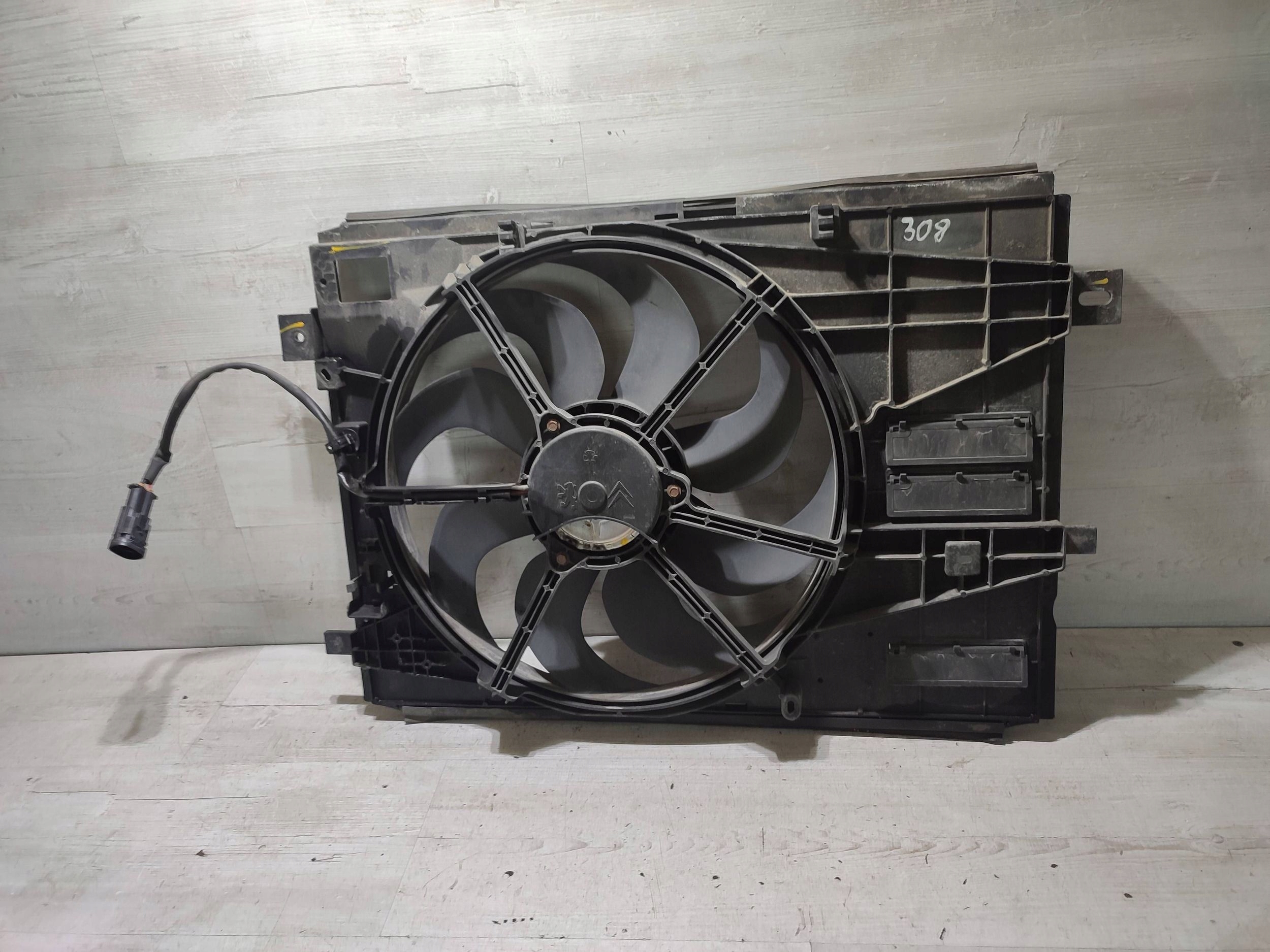 Peugeot 308 2019 electrical radiator fan