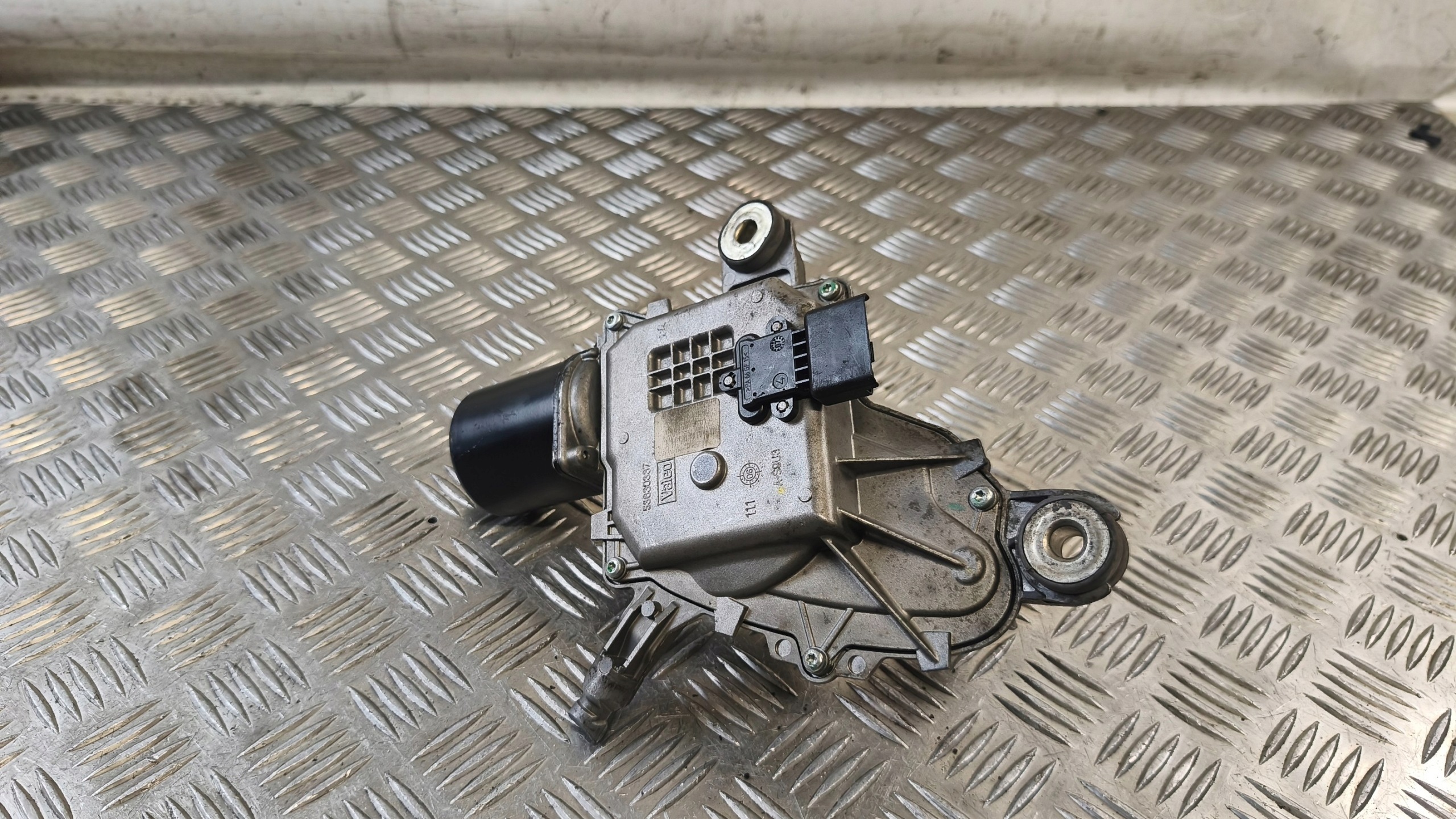 wiper mechanism left front 53630317