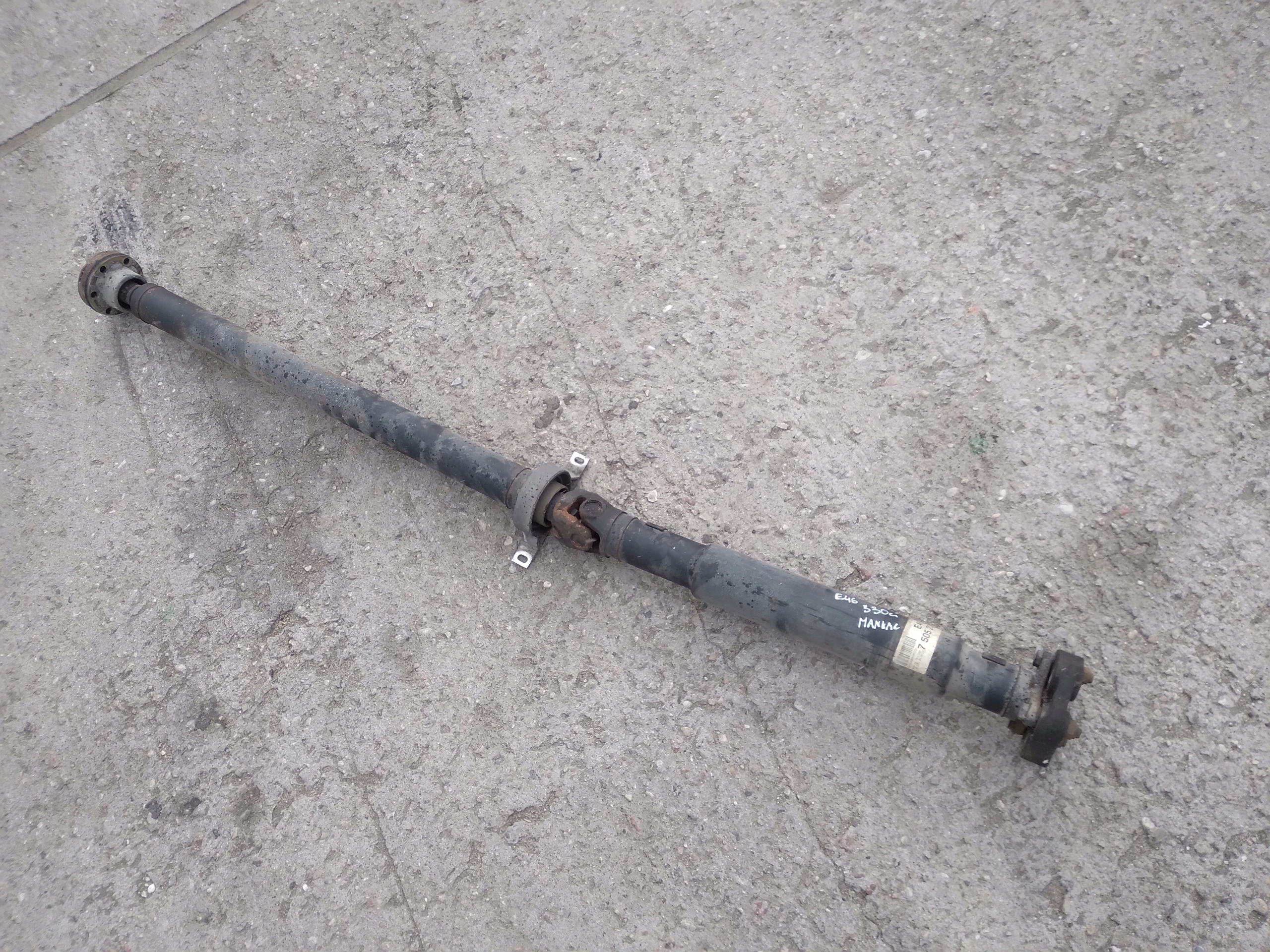 7 505 - BMW E46 330ci 330i m54b30 приводной вал ручной