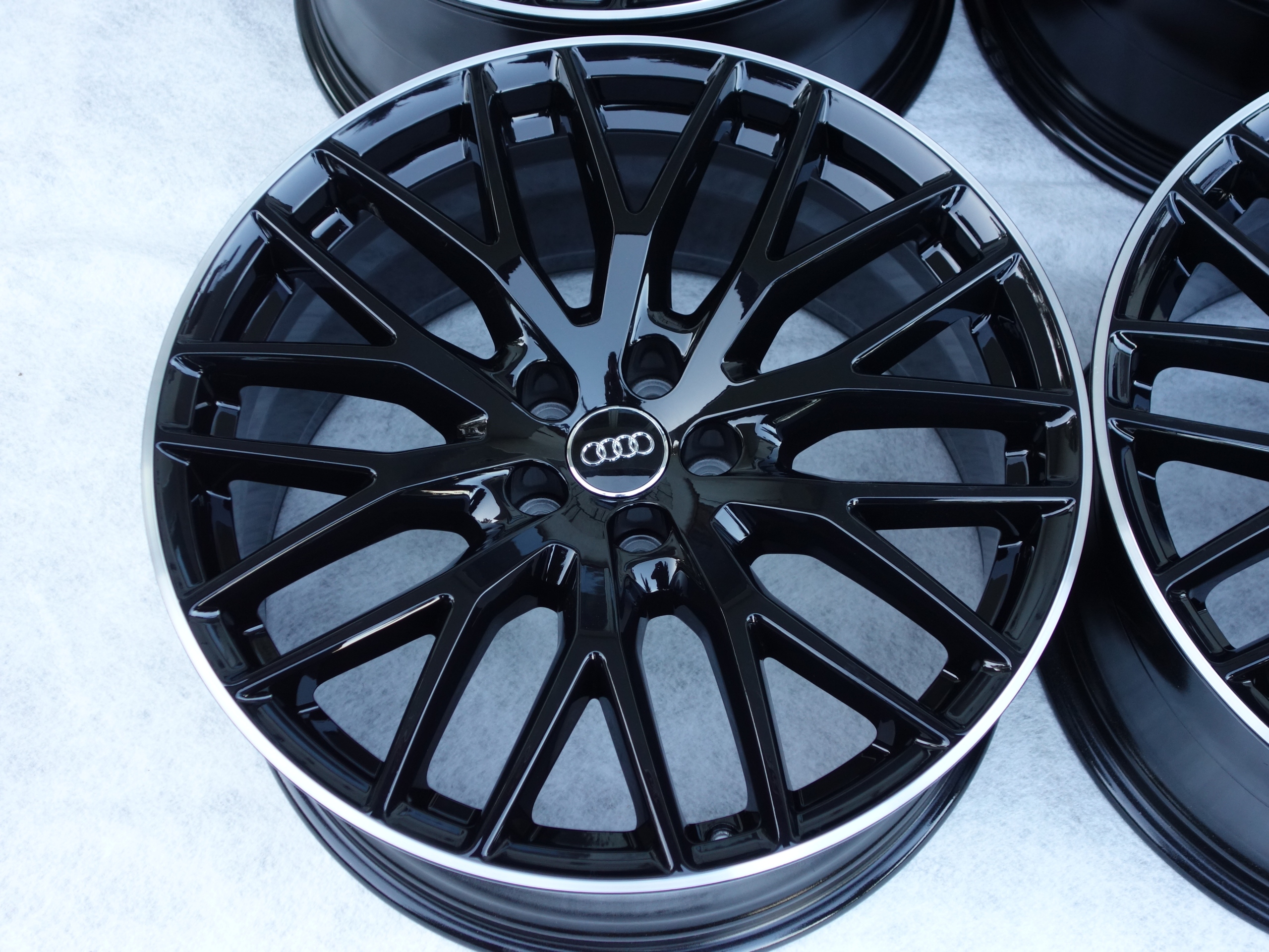 Диски audi s7 s8 a7 a8 a6 c8 c7 q5 20'' Купити з Польщі, Європи за