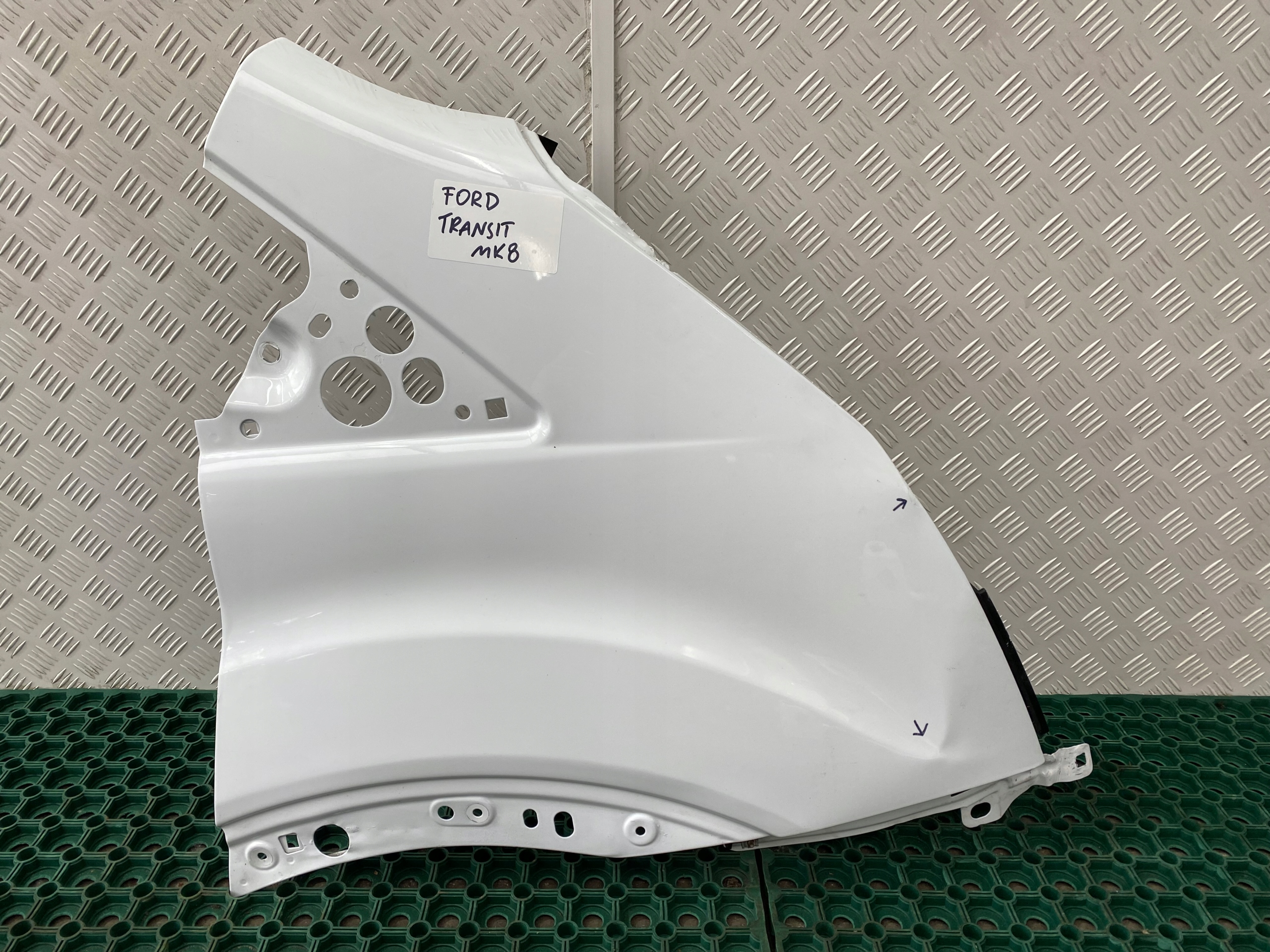 FORD TRANSIT MK8 13-25 fender front right front FROZEN WHITE OE