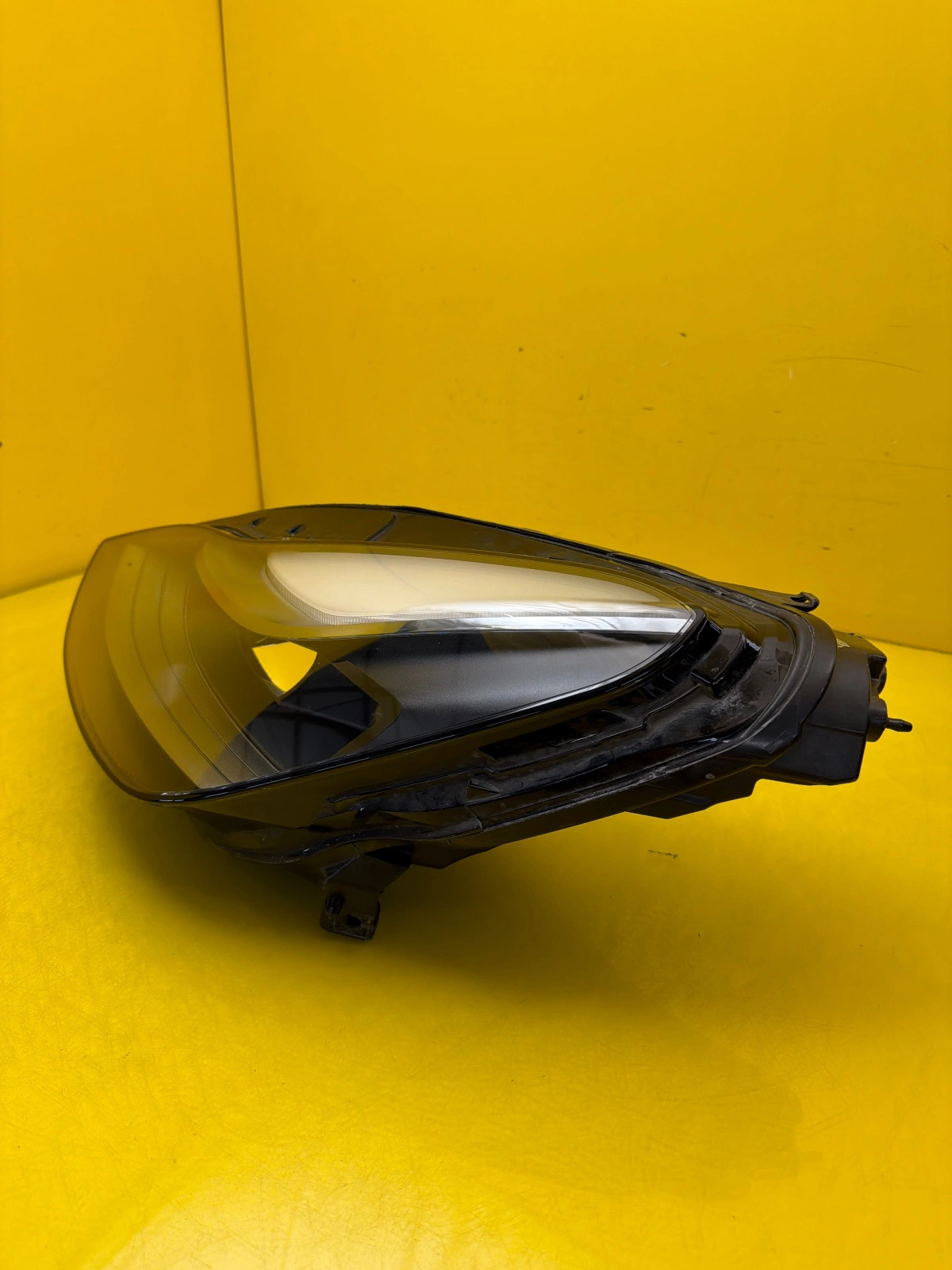 light left front Tesla Model 3 Y Lift Full Led 1514952-00-D