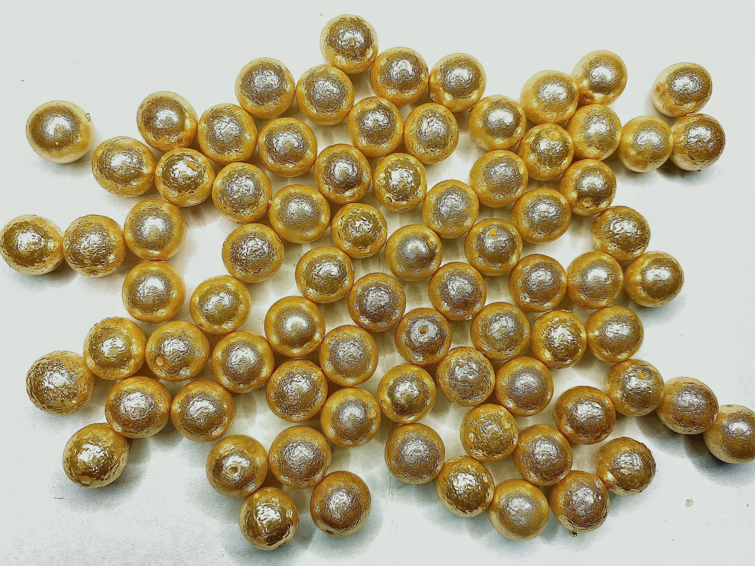 Koraliki Szklane Mrożony Krem 10 mm 42szt. 257