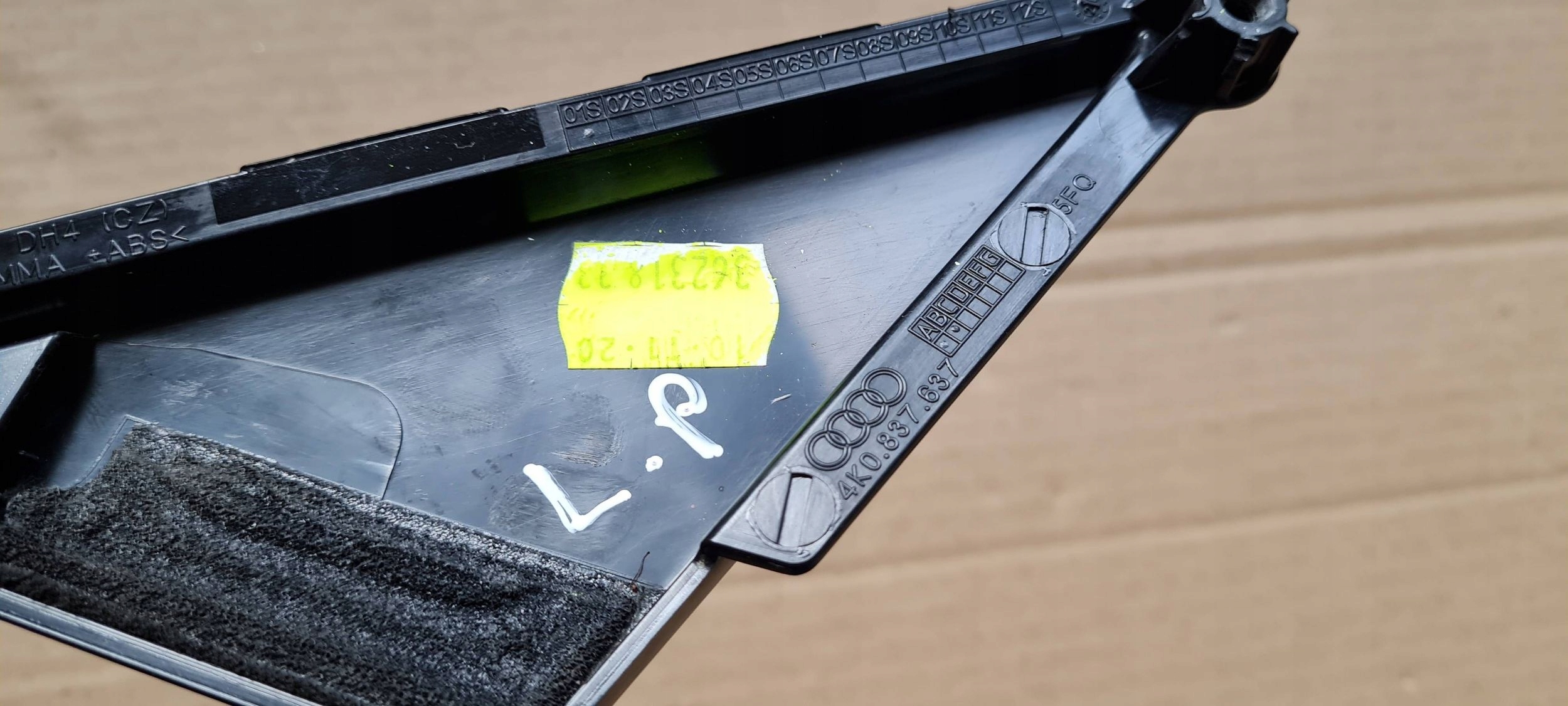 A6 C8 4K corner spoiler door left front TROJKAT 4K0837637