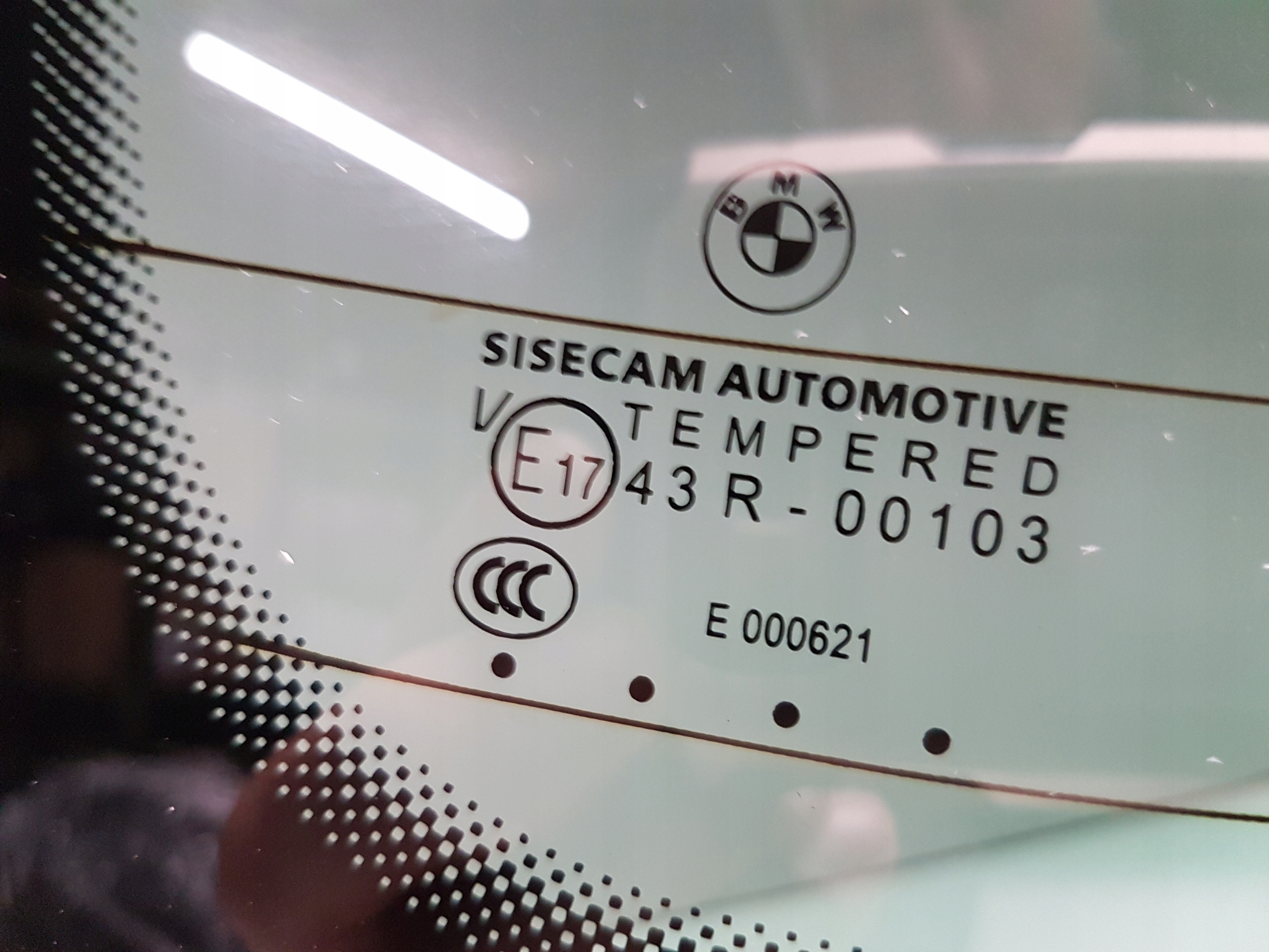 Vitre Arrière du capot BMW G21 7453410