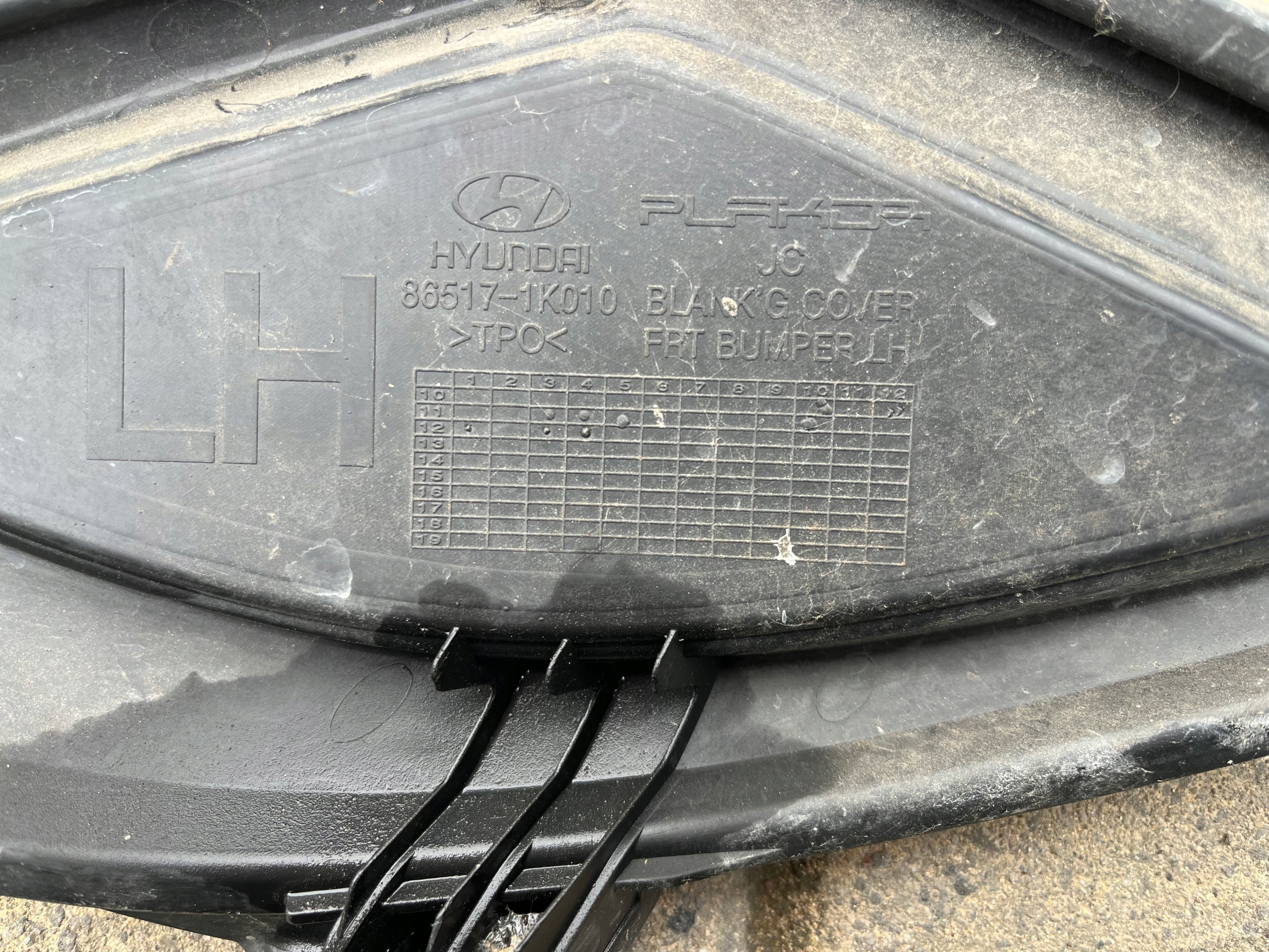 Hyundai IX 20 spoiler of a bumper left right Komplet