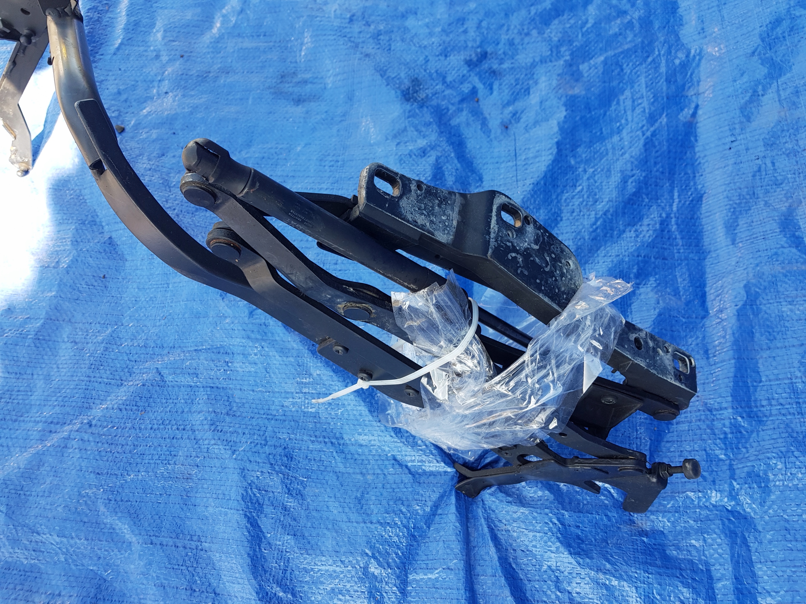 Support Mécanisme Toit du capot MERCEDES SL R230