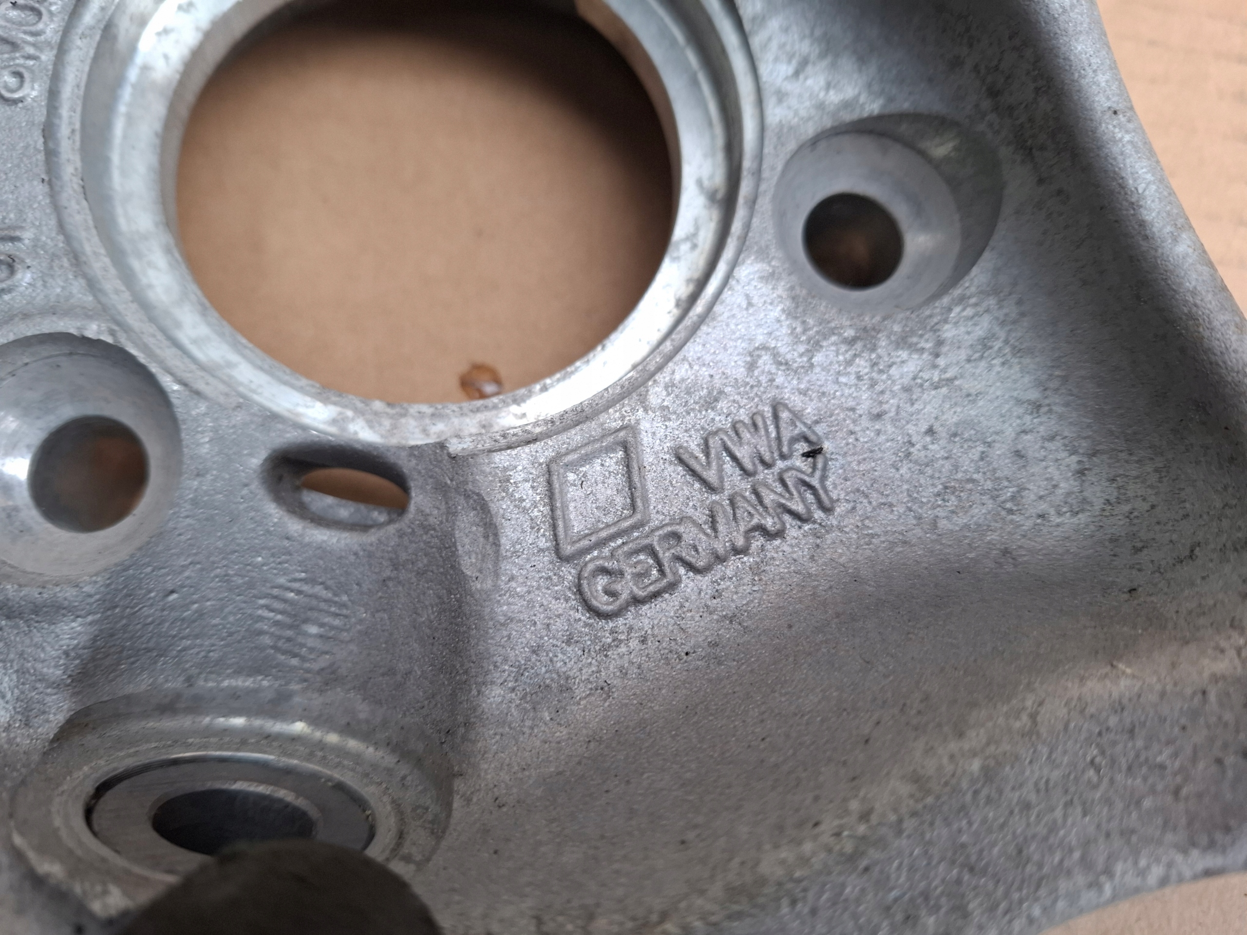 swing front right AUDI RS3 8V 17r 8V0407258A