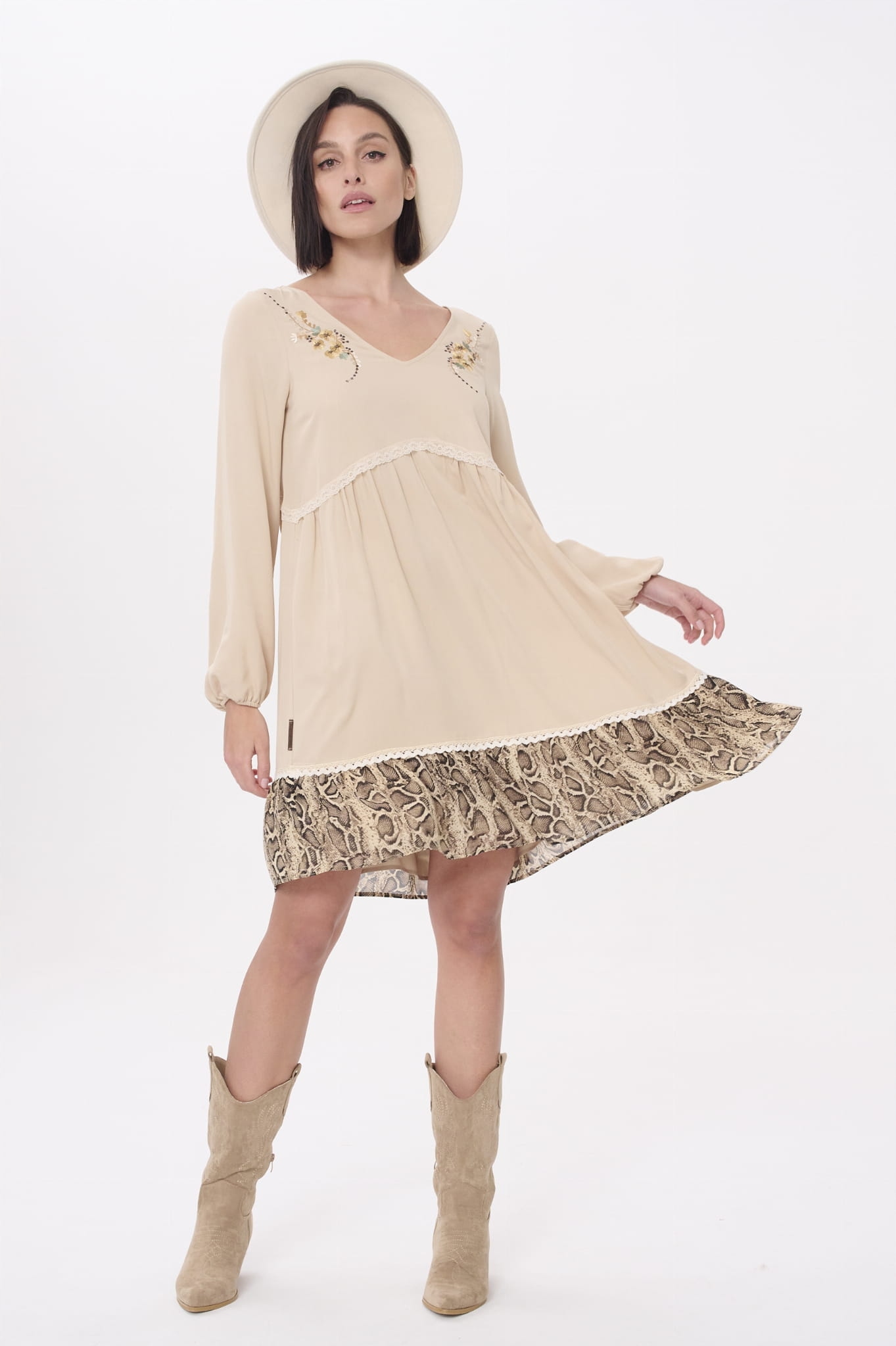Šaty mini oversize béžová Caran blue shadow velikost 36
