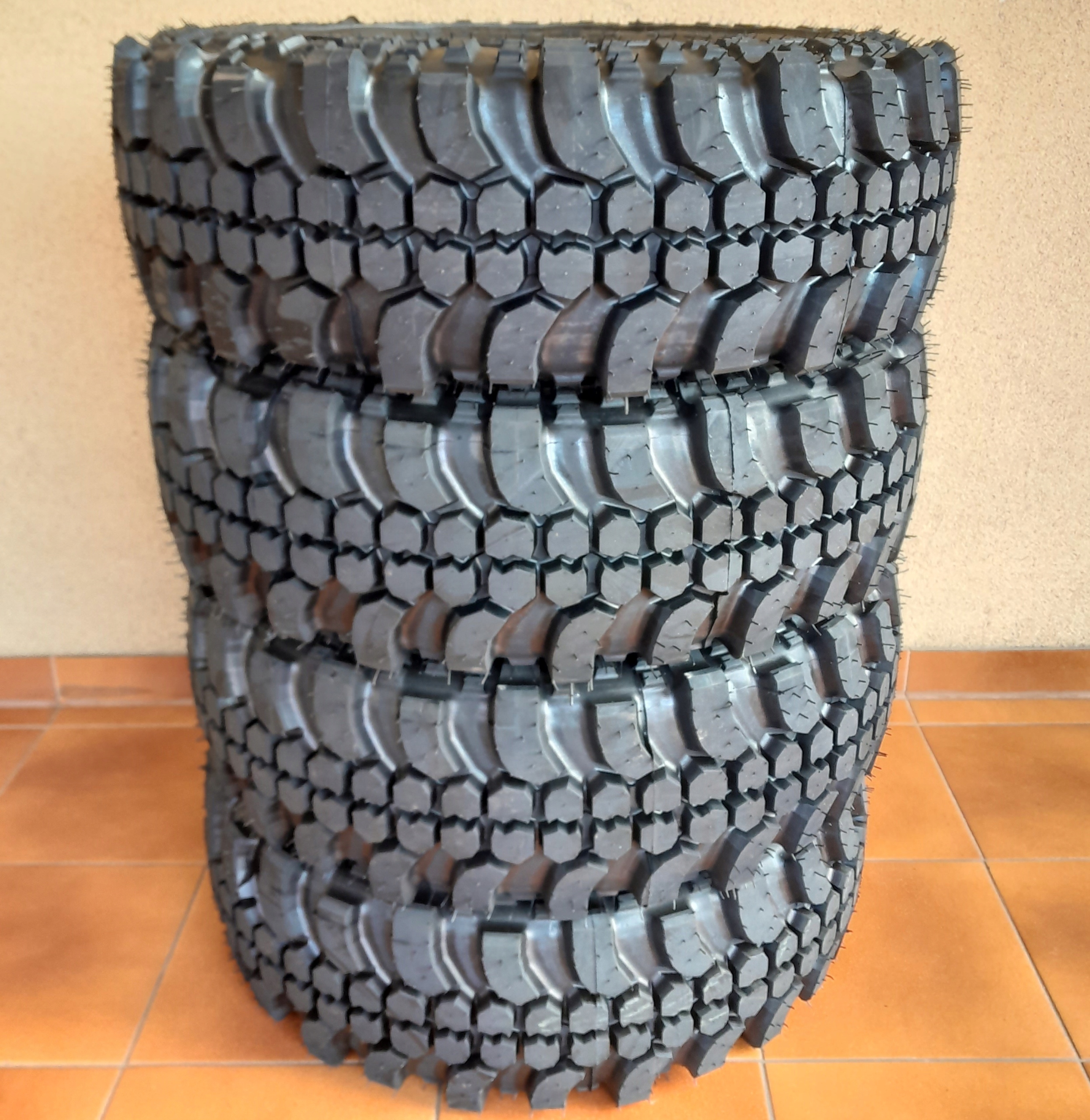 2x Opony bieżnikowane 225/70 R15 TERENOWE 4x4 M/T SIMEX