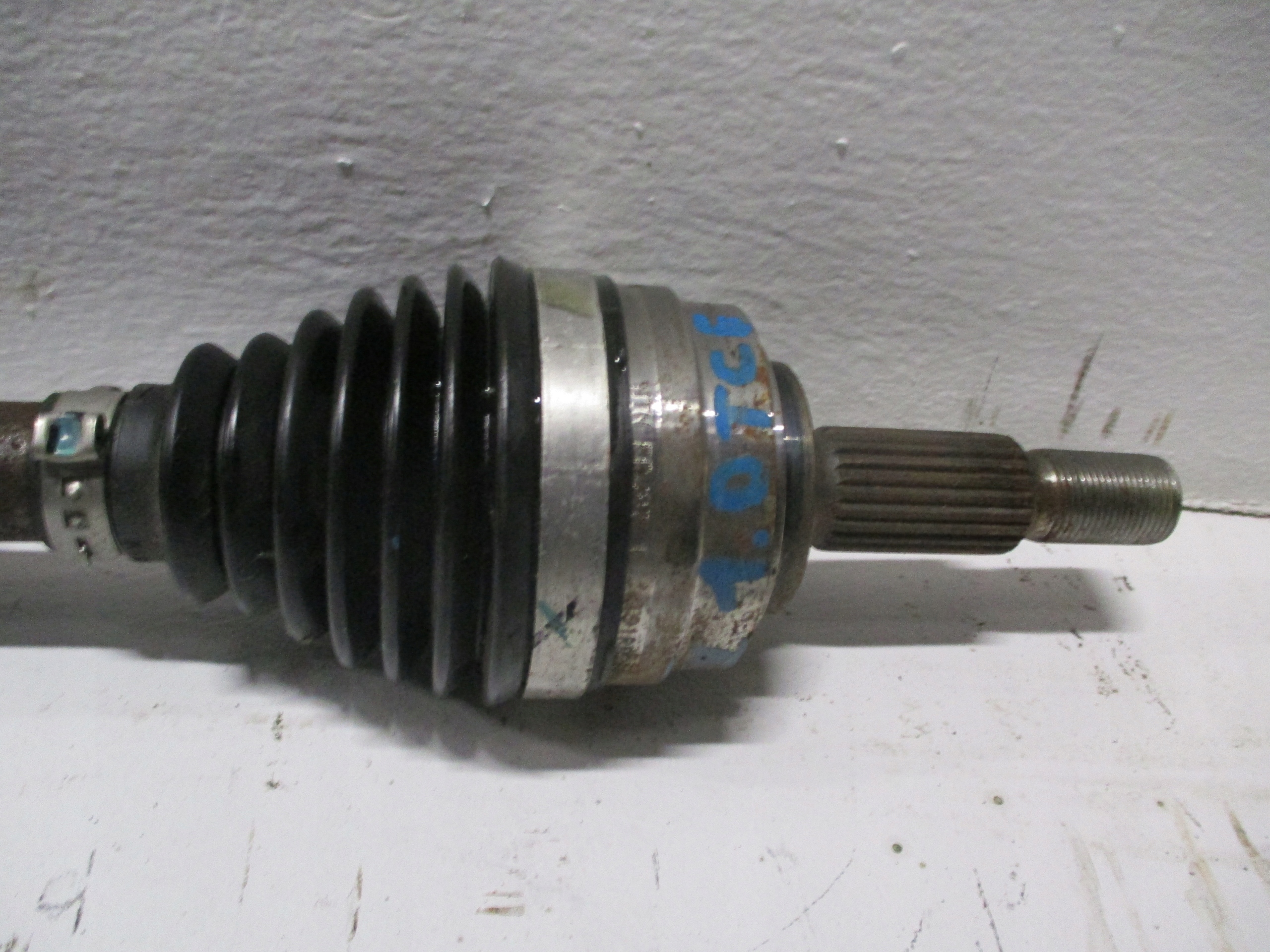 semi-axis front Renault CLIO V 1,0 TCE 39100-1267R right front