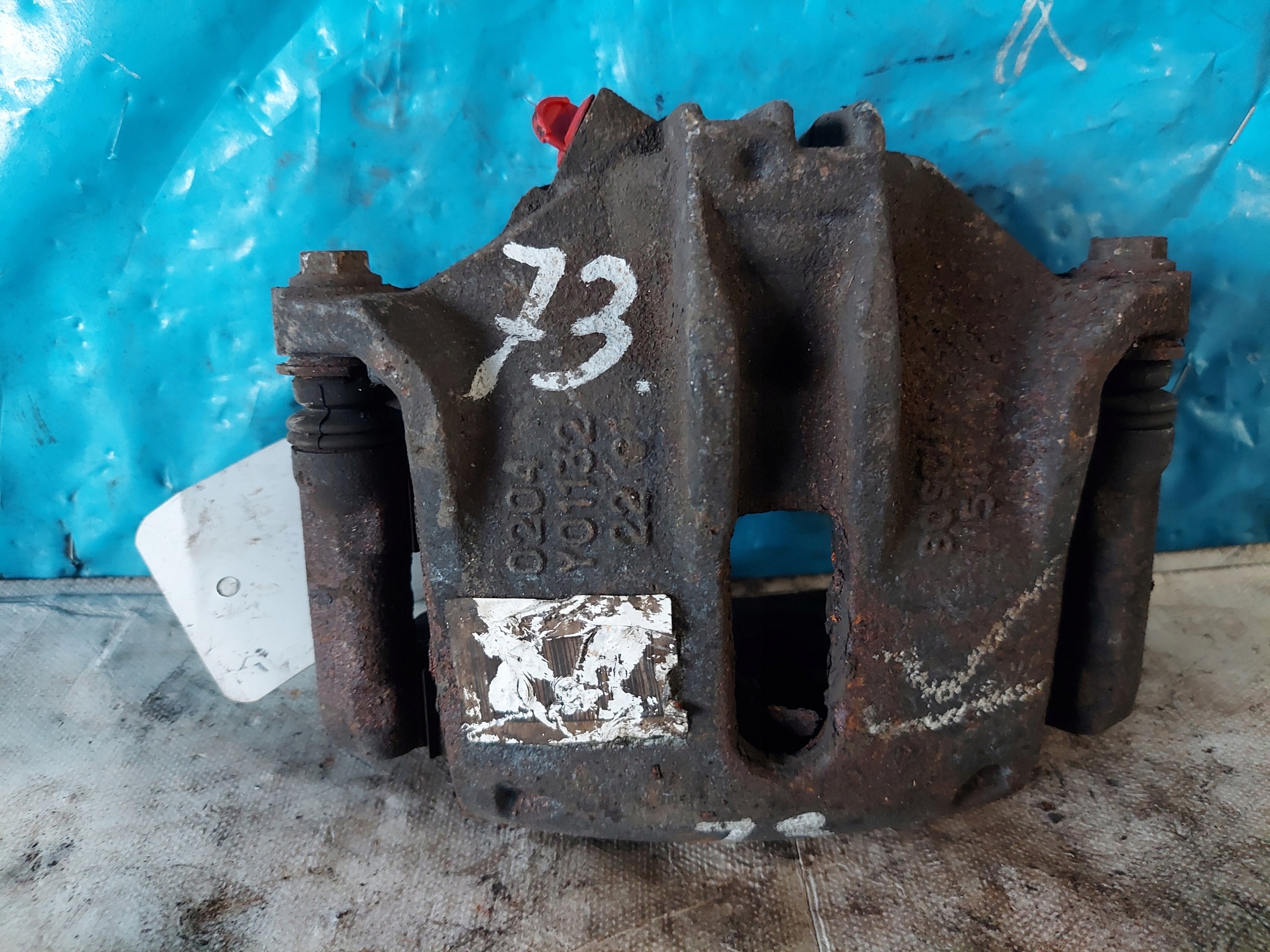 caliper PEUGEOT 208 2013 R 1.2 B P BOSCH0204Y01132