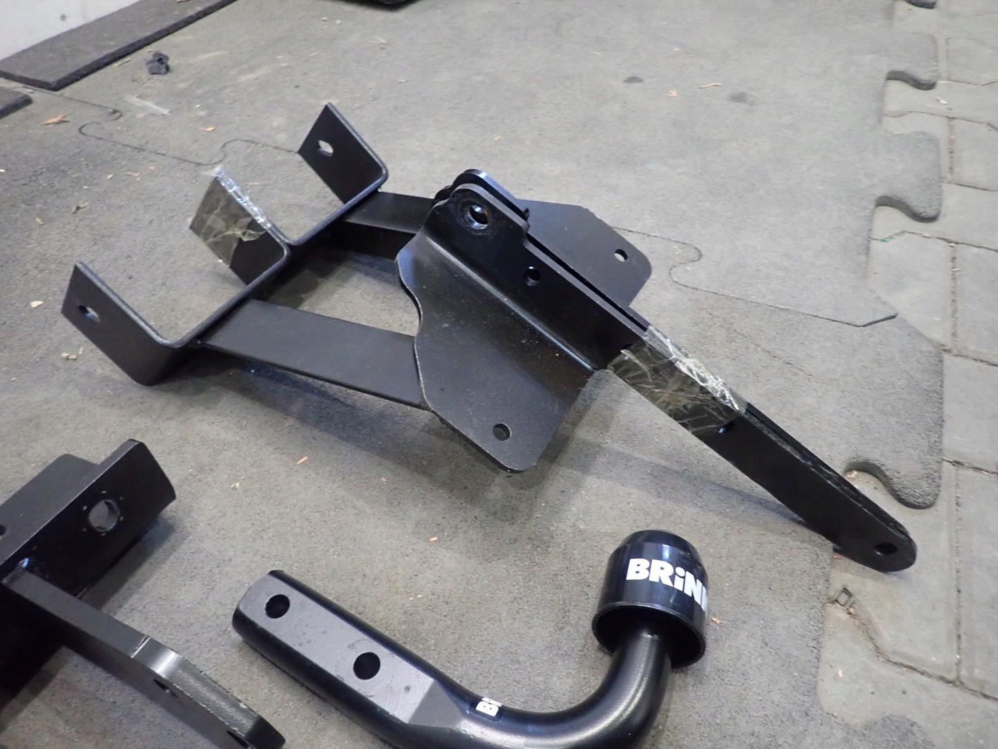 tow TOYOTA LAND CRUISER 150 2009