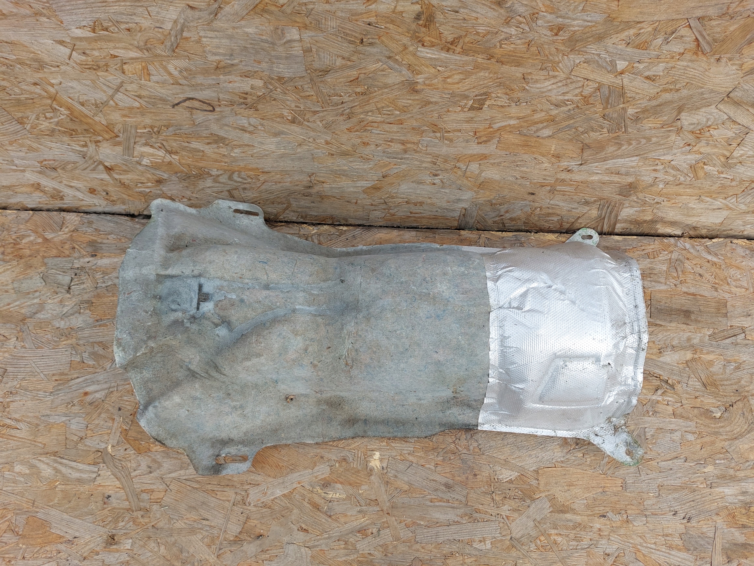 MONDEO MK5 OSLONA TERMICZNA PODWOZIA Part number MONDEO MK5 OSLONA TERMICZNA