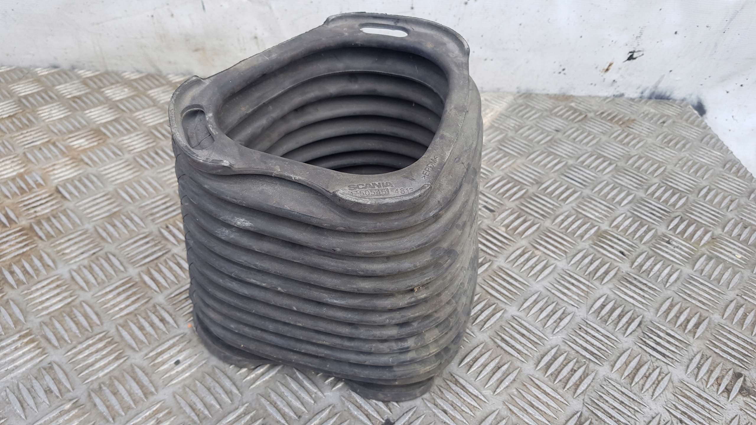 SCANIA R pipe DOLOTOWA wiring 1750546