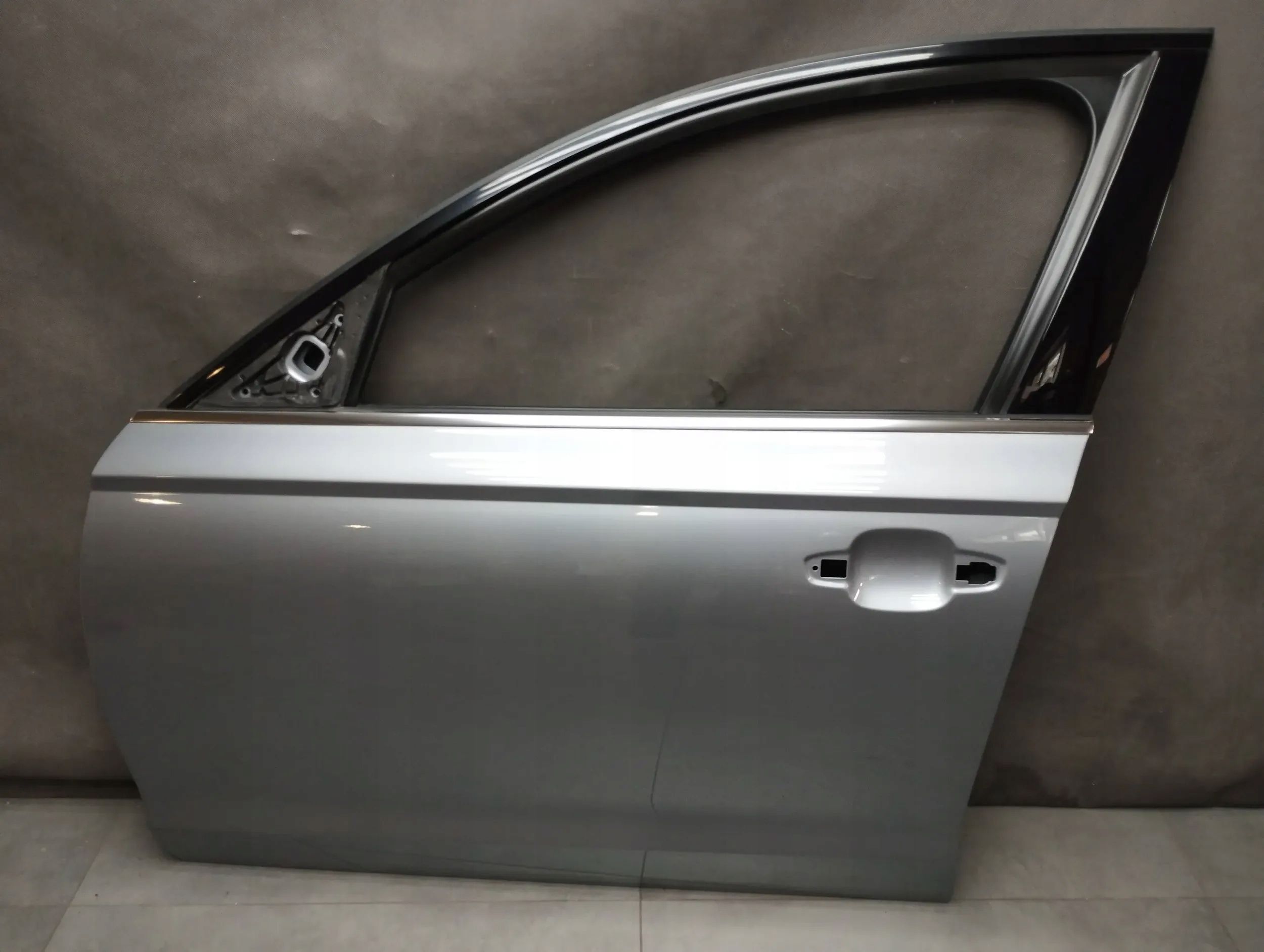 Audi A6 C7 4G door left front LX7P