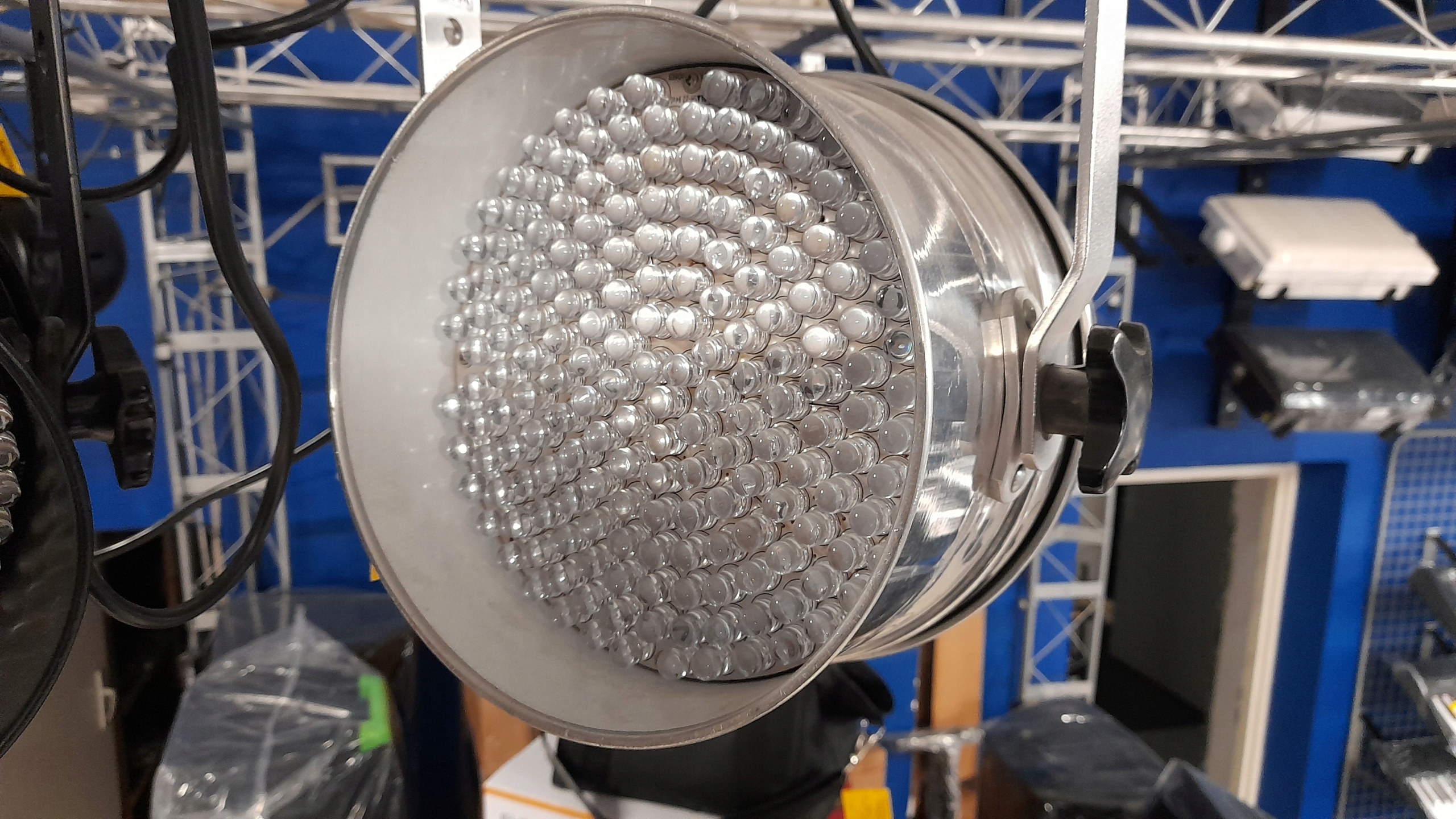 Eurolite LED PAR-64 RGB Spot Alu 10mm