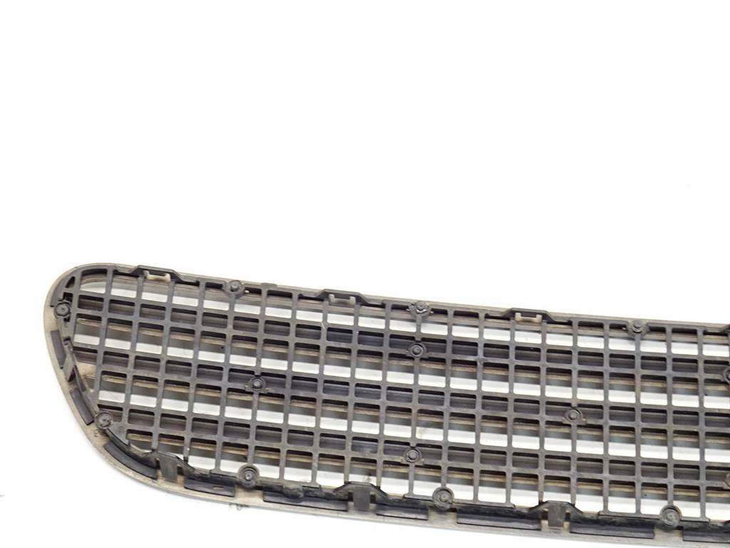 KRATKA MASKI WLOT POWIETRZA BMW 7 E65 LIFT 01-08 Typ samochodu Samochody osobowe