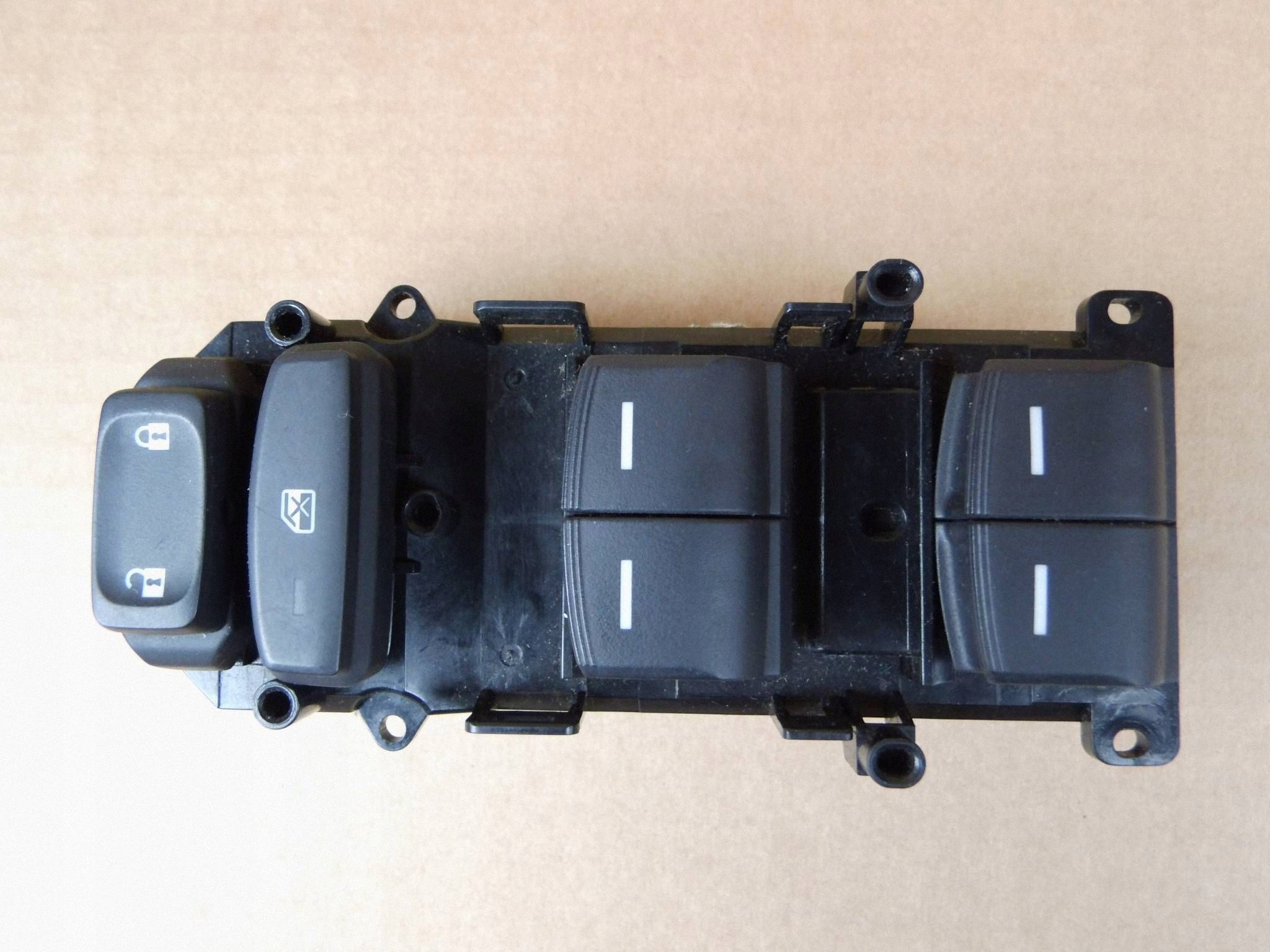 Honda Civic X 2018+ panel window control switch left front front M64590