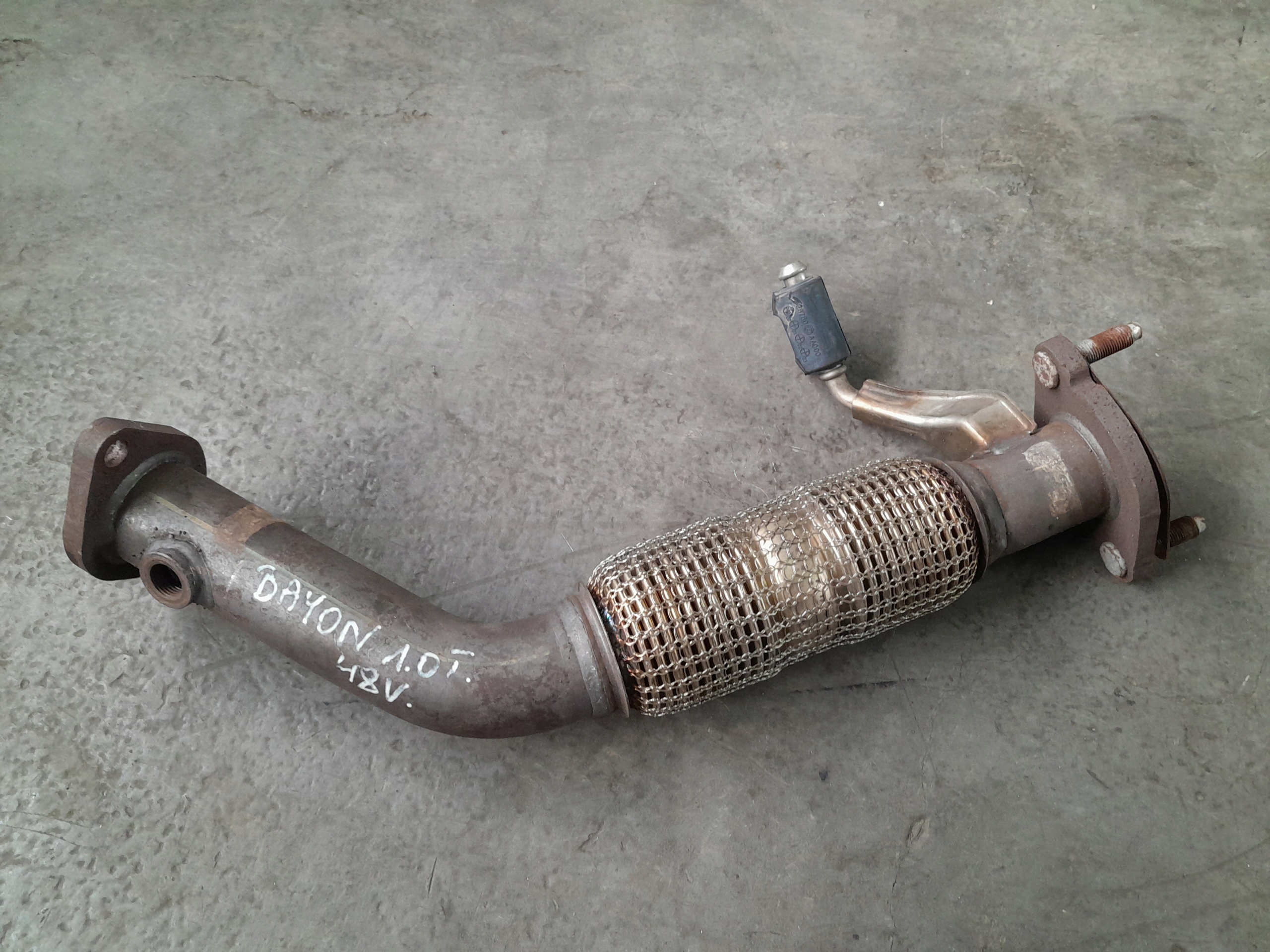 1.0T 48V - HYUNDAI BAYON 2022R 1.0 T ГЛУШНИК ГНУЧКА МУФТА