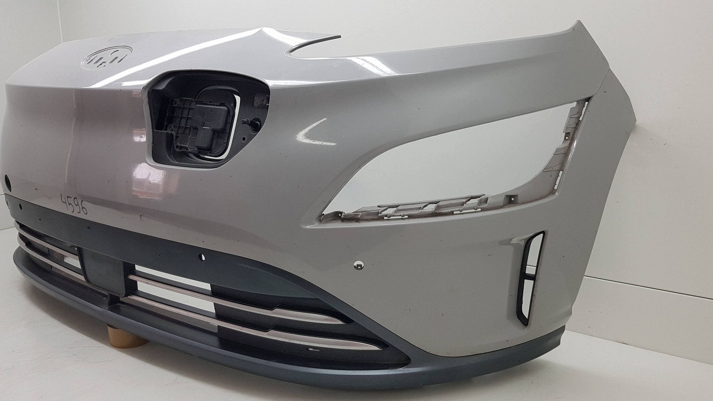 HYUNDAI KONA EV 2020 - bumper front 86511-K4AA0