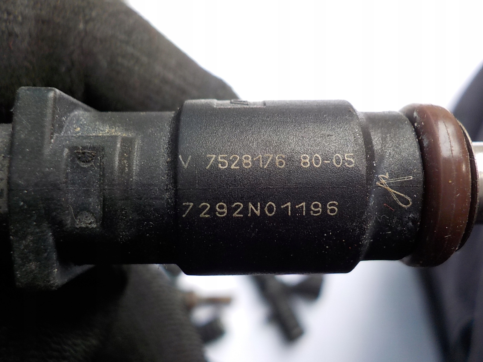 MINI MINI R50, R53 1.6 16V B injector 752817680-05