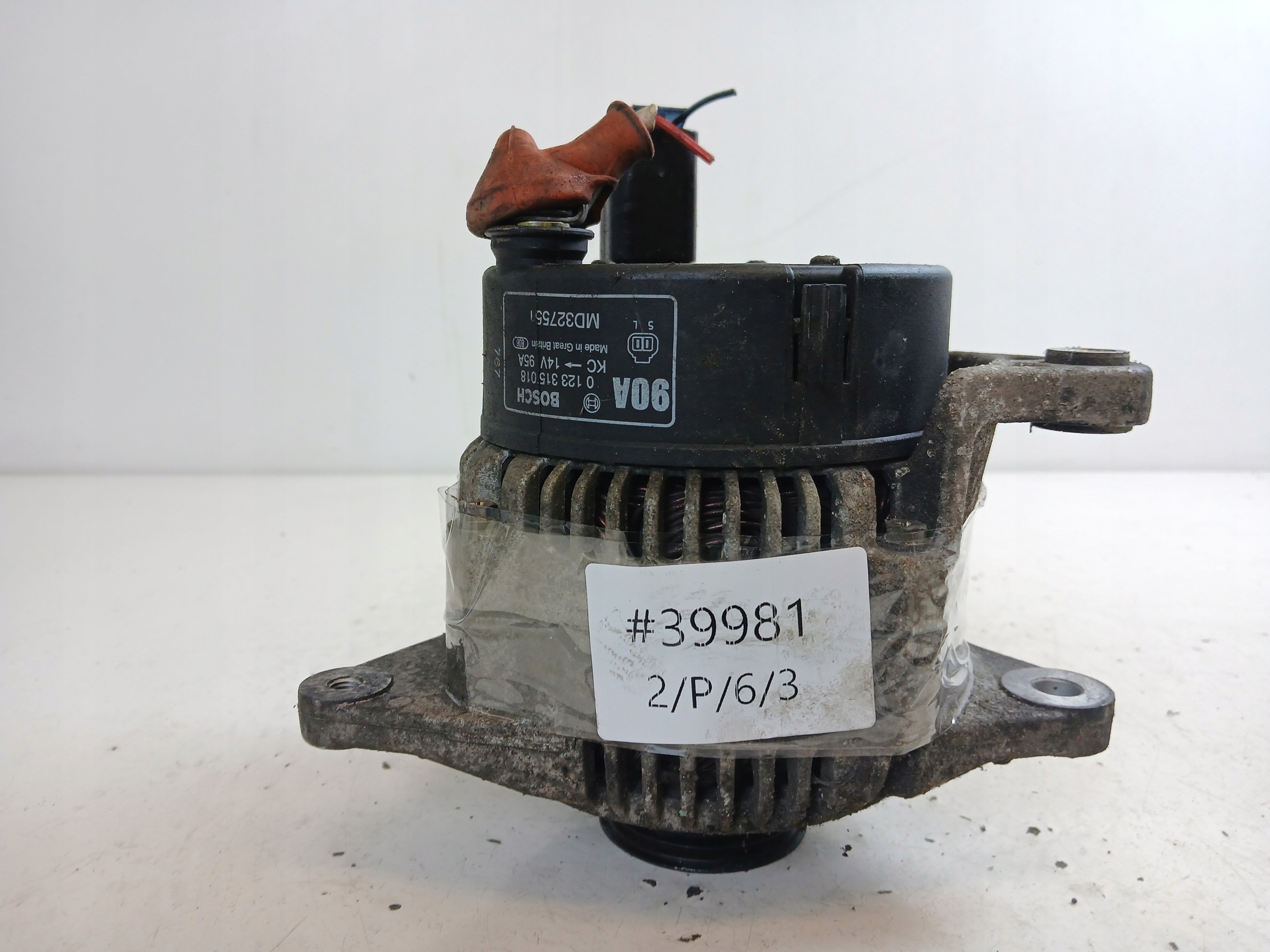 MITSUBISHI CARISMA 1.6 alternator MD327551 95A