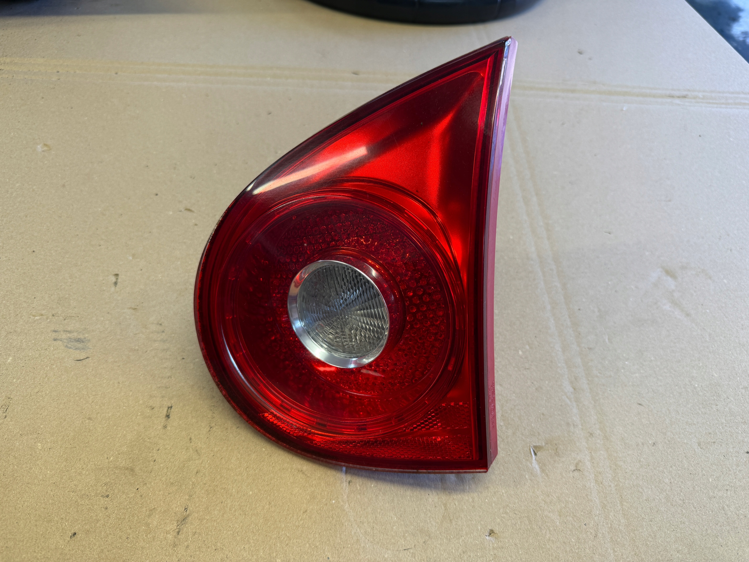 VW GOLF V HB light to the bonnet right rear part 1K6945094E