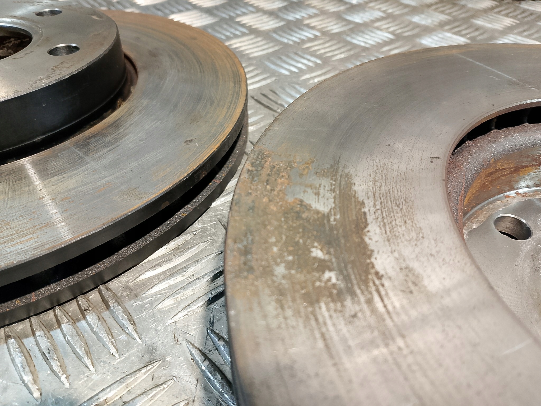 discs brake front front FORD FOCUS MK3 1.6 TDCI 116 KM TRW