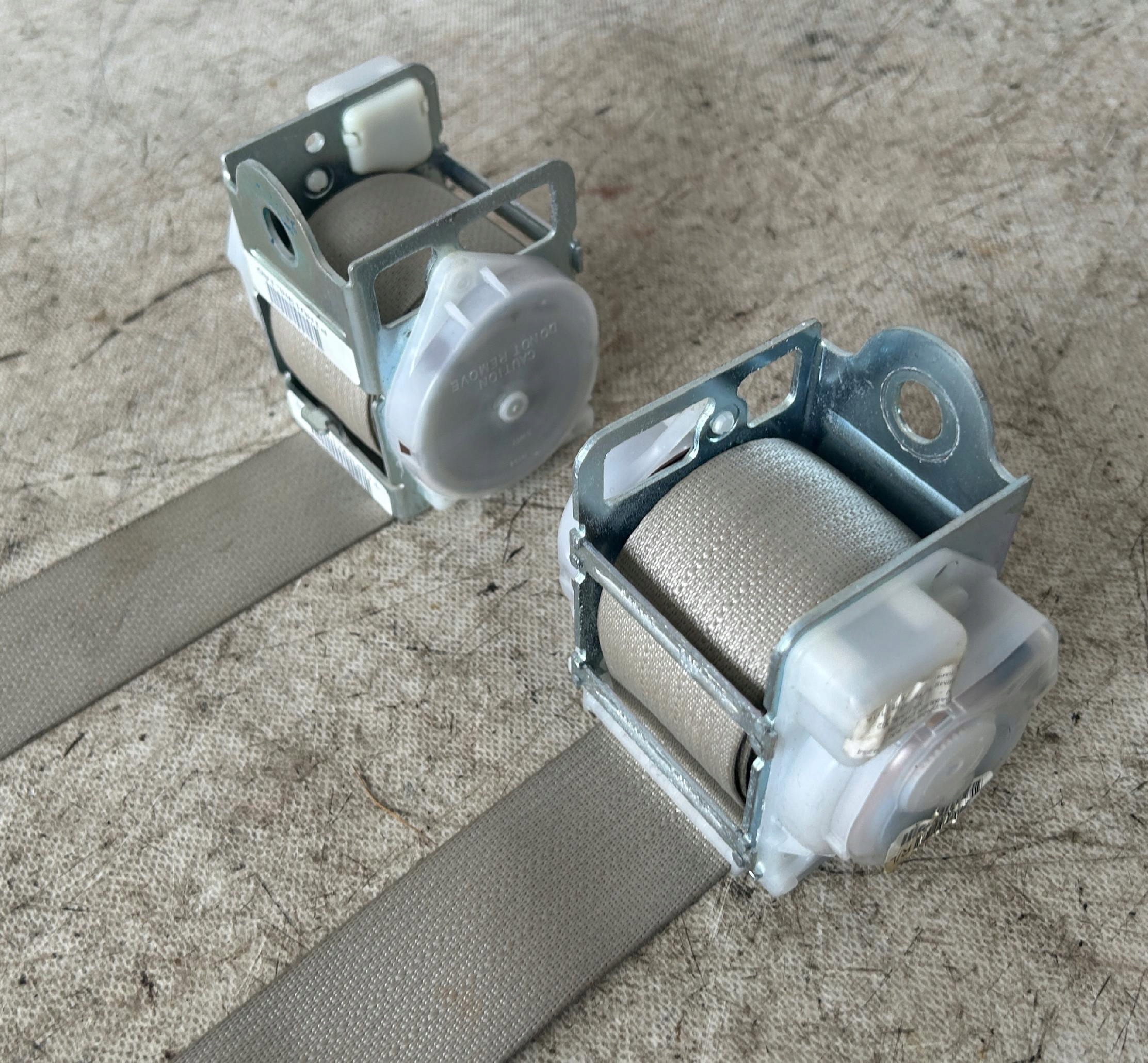 Gurten rechts + links heck LANCIA THEMA 11